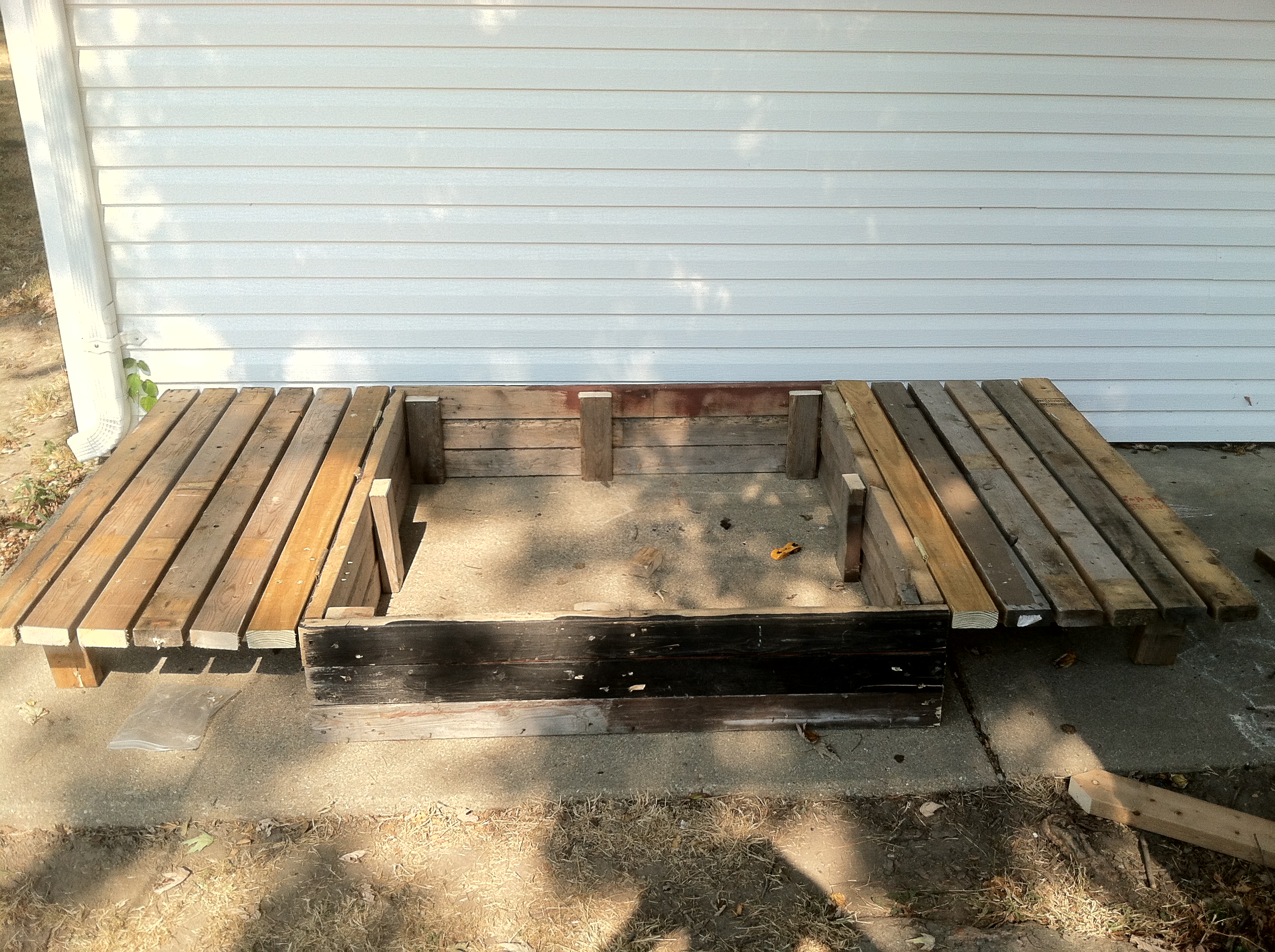 Building a Large Sandbox With Bench Seat Lids 4 Steps (with Pictures