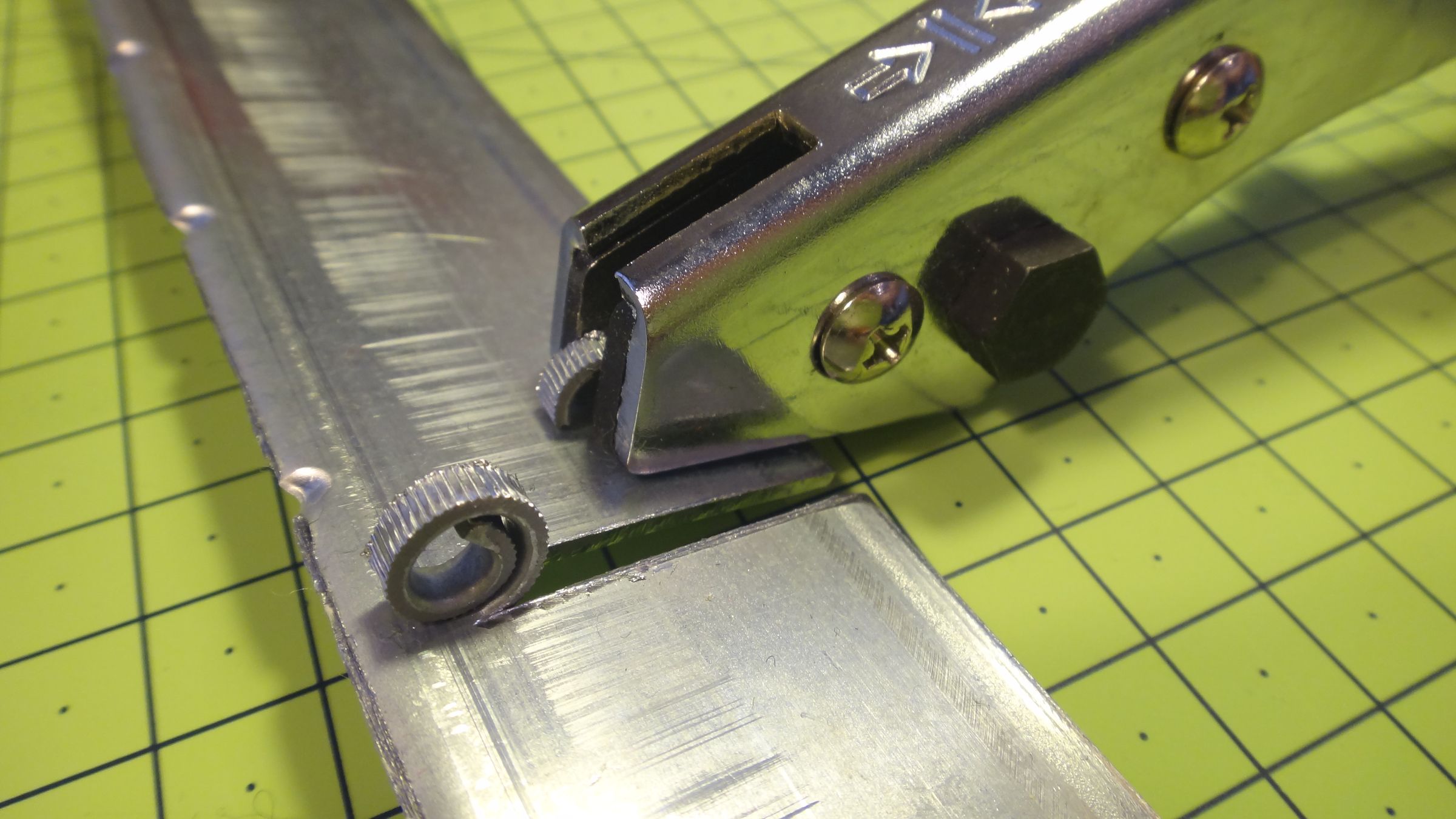 Under Desk Tool Drawer [Modeller's Delight] 6 Steps (with Pictures