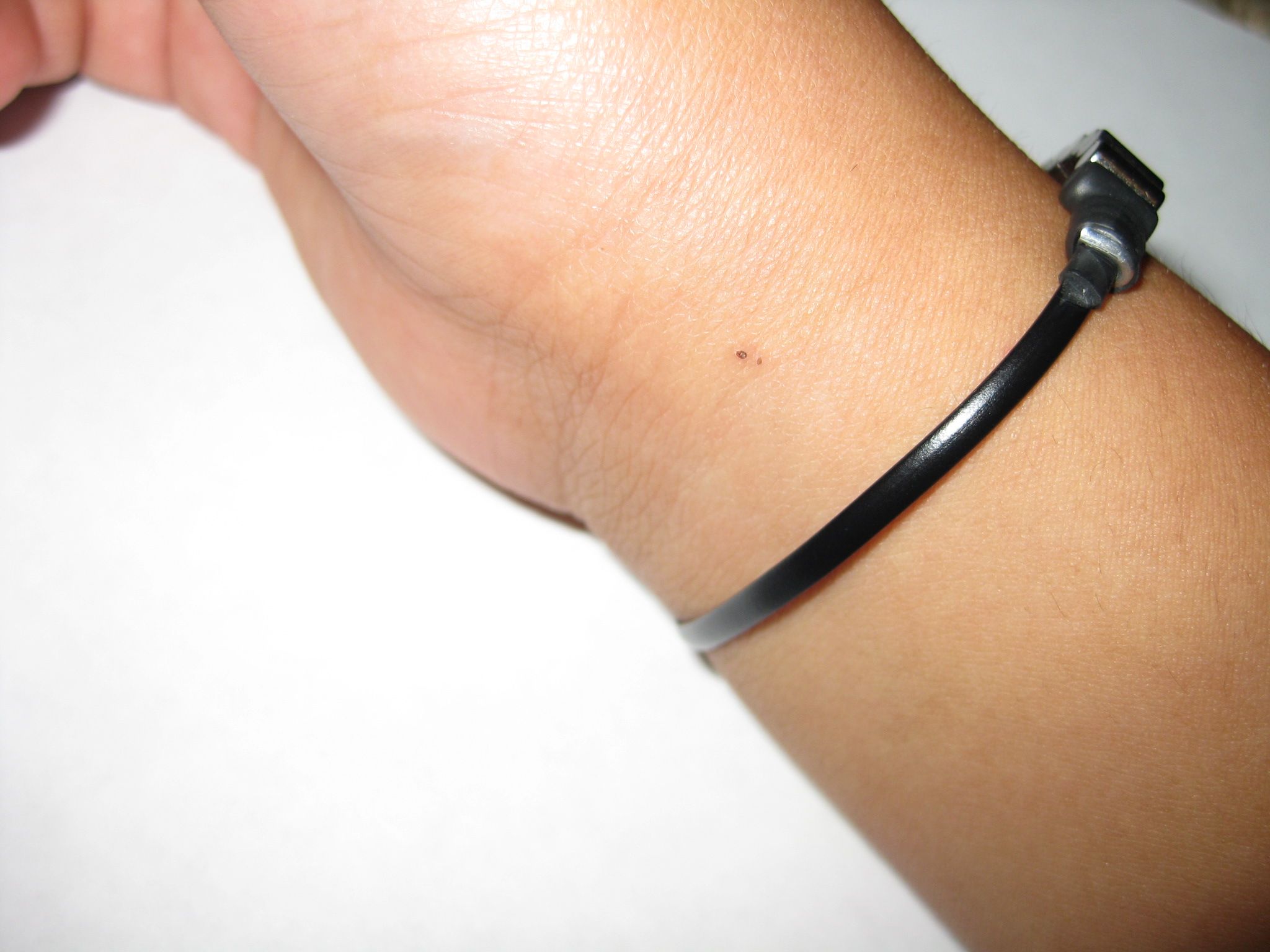 Make a Bracelet 4 Steps Instructables