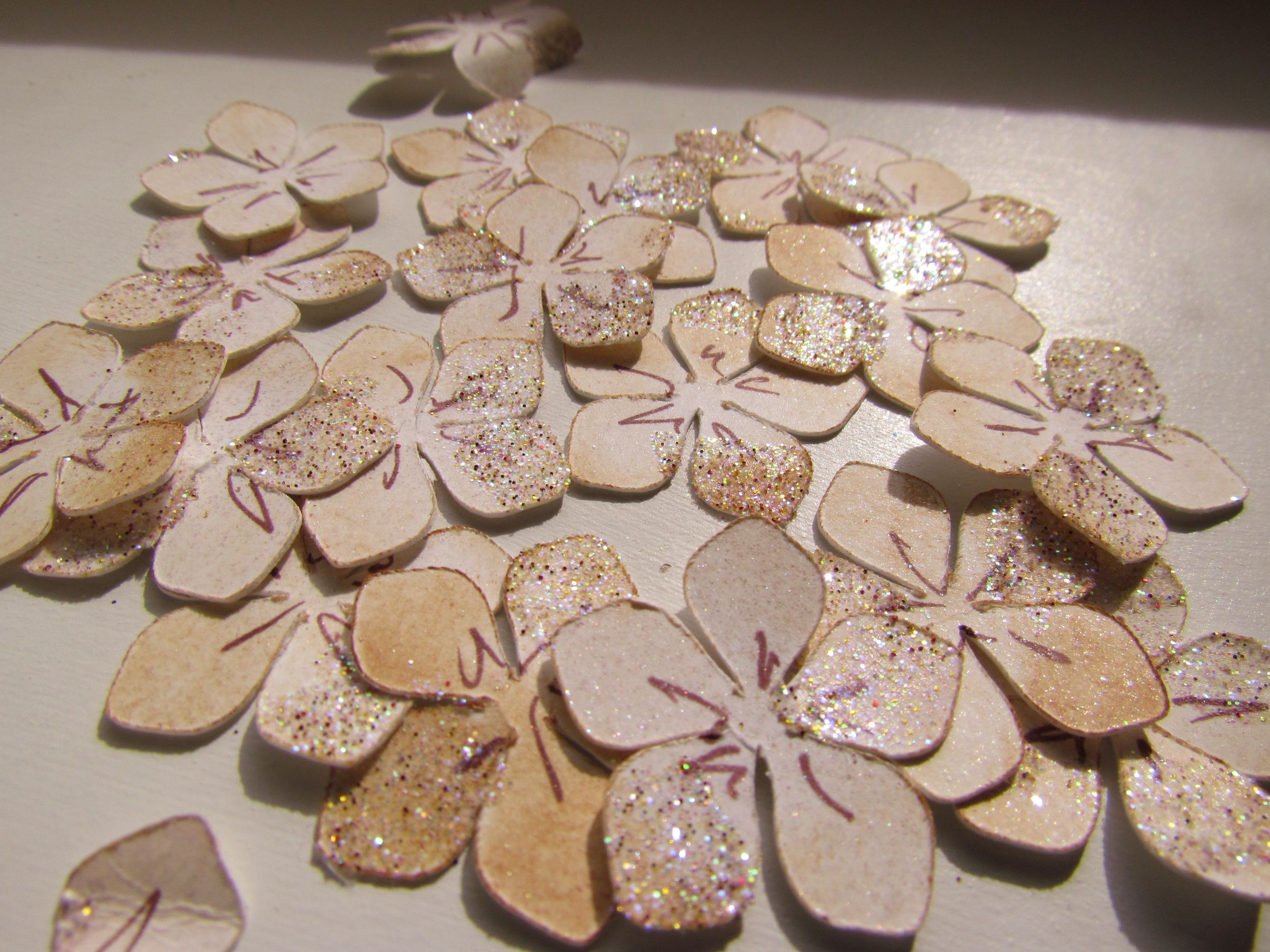 100 paper flowers in 20 min DIY Project DIY Project Image