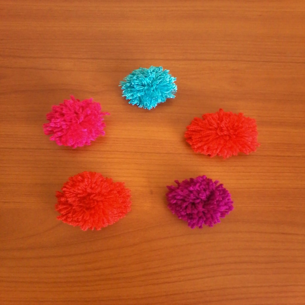 How to Make Pom Poms : 8 Steps (with Pictures) - Instructables