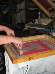 How to Silk Screen : 7 Steps - Instructables