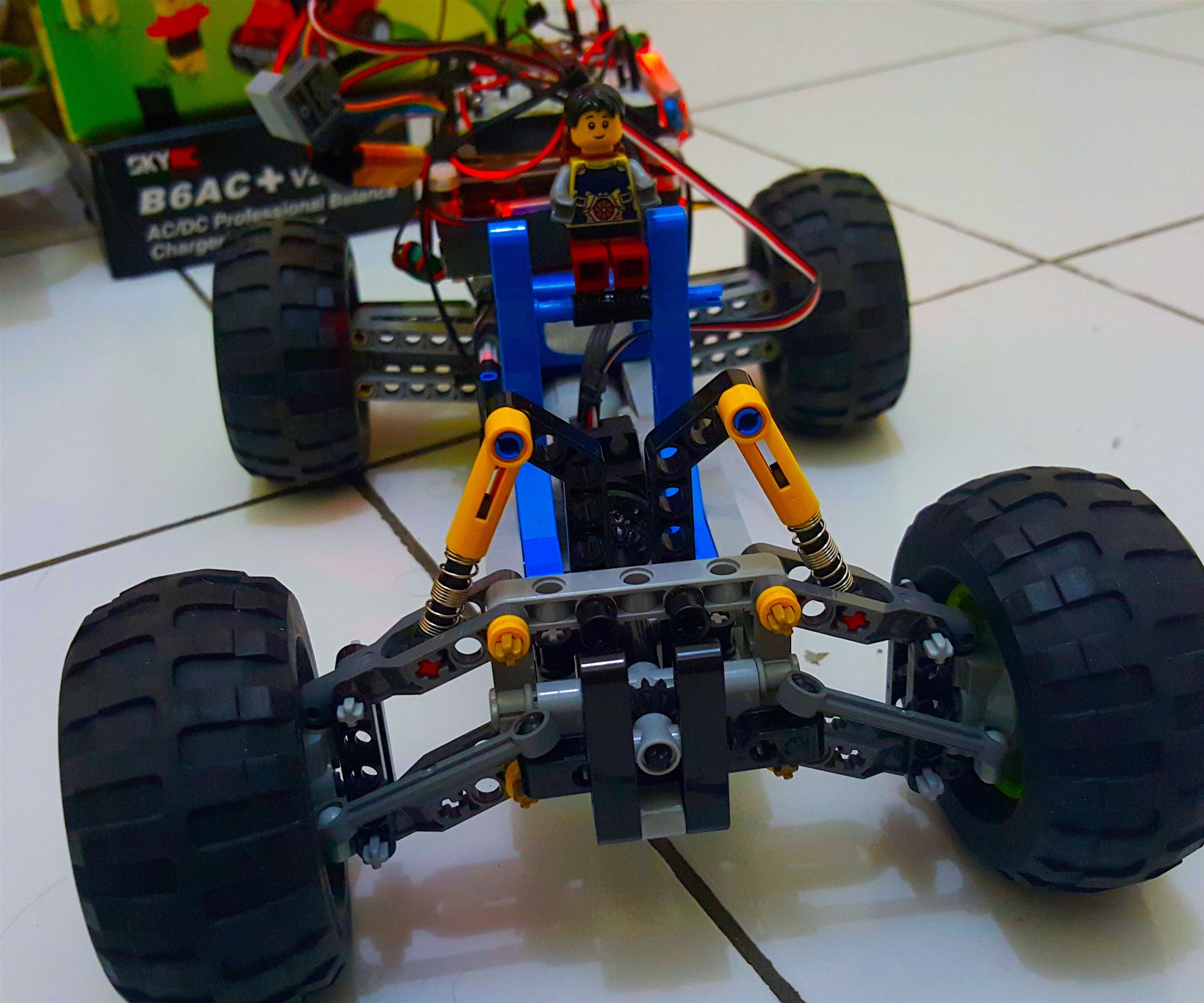 DIY - Control Off-road Lego Car Through Internet (IoT) - Part 2 (Front