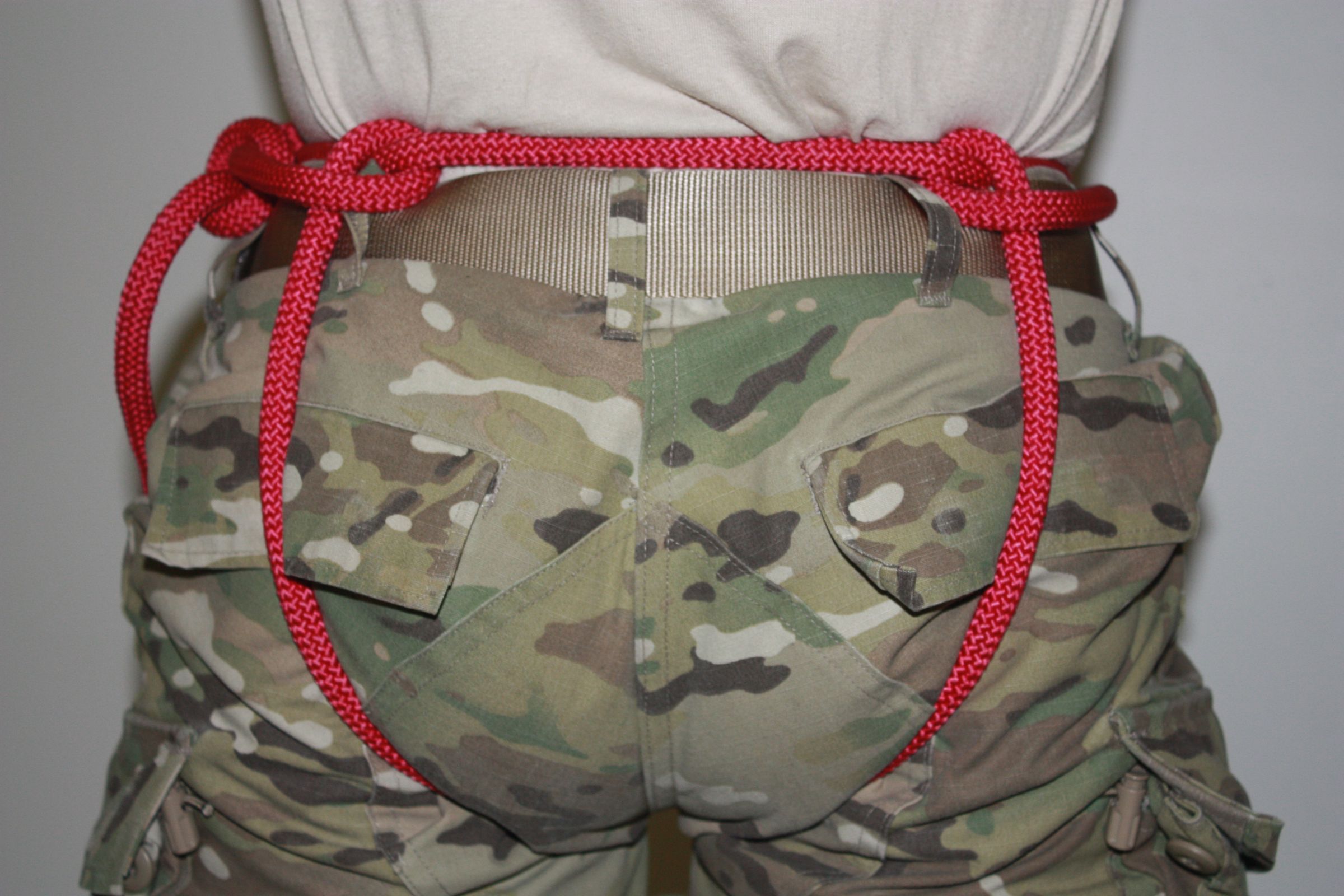 How to Tie a Swiss Seat : 7 Steps (with Pictures) - Instructables