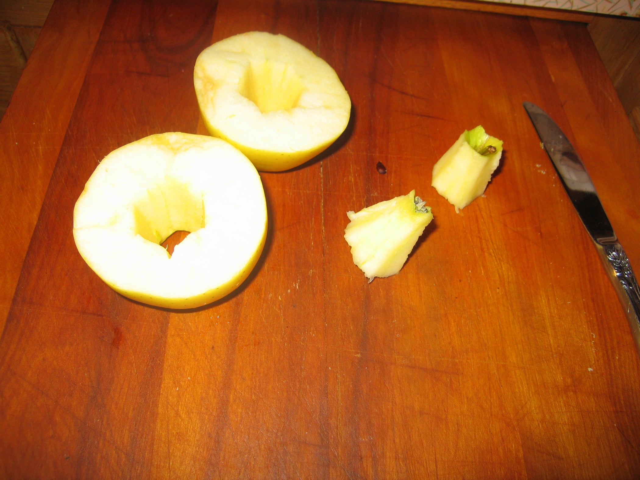 How to Core an Apple (the Fun Way!) 7 Steps Instructables