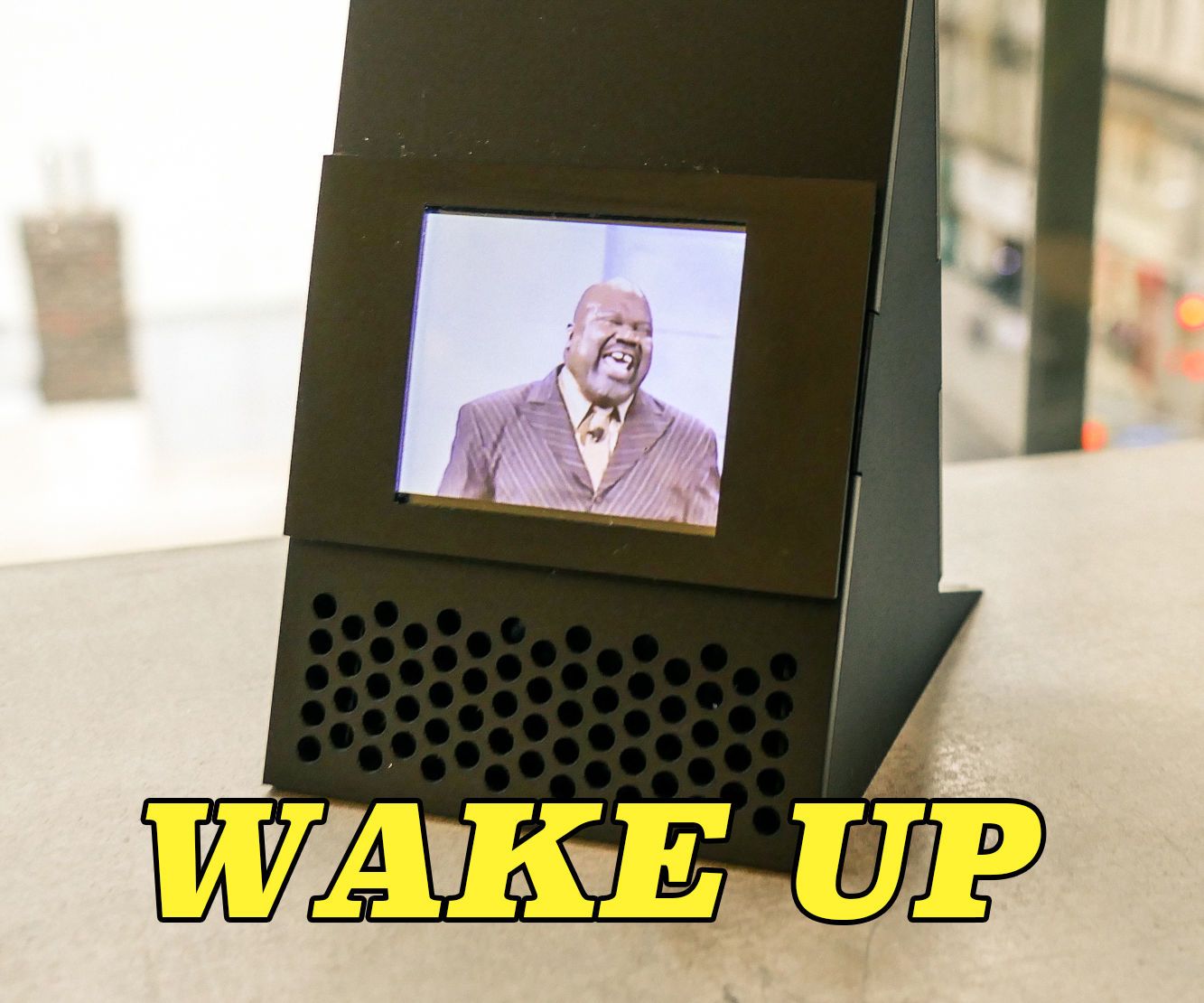 Best (Or Worst?) Meme Video Alarm Clock "Wake Up Wake Up"