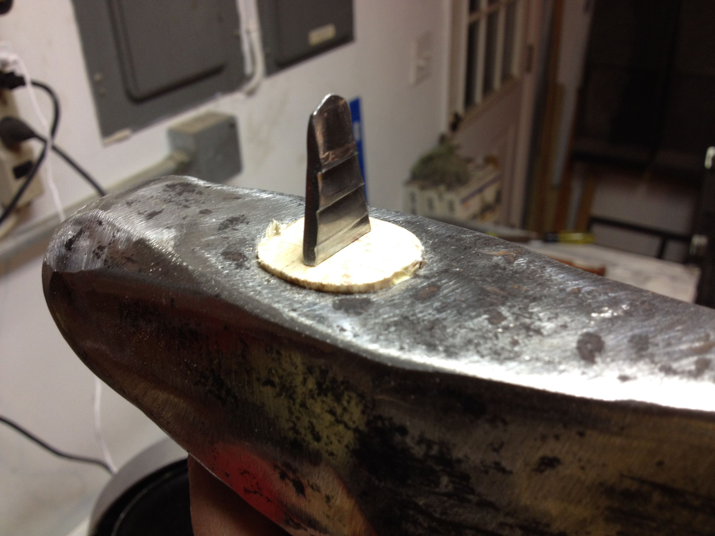 How to Rehandle an Axe... 6 Steps (with Pictures) Instructables