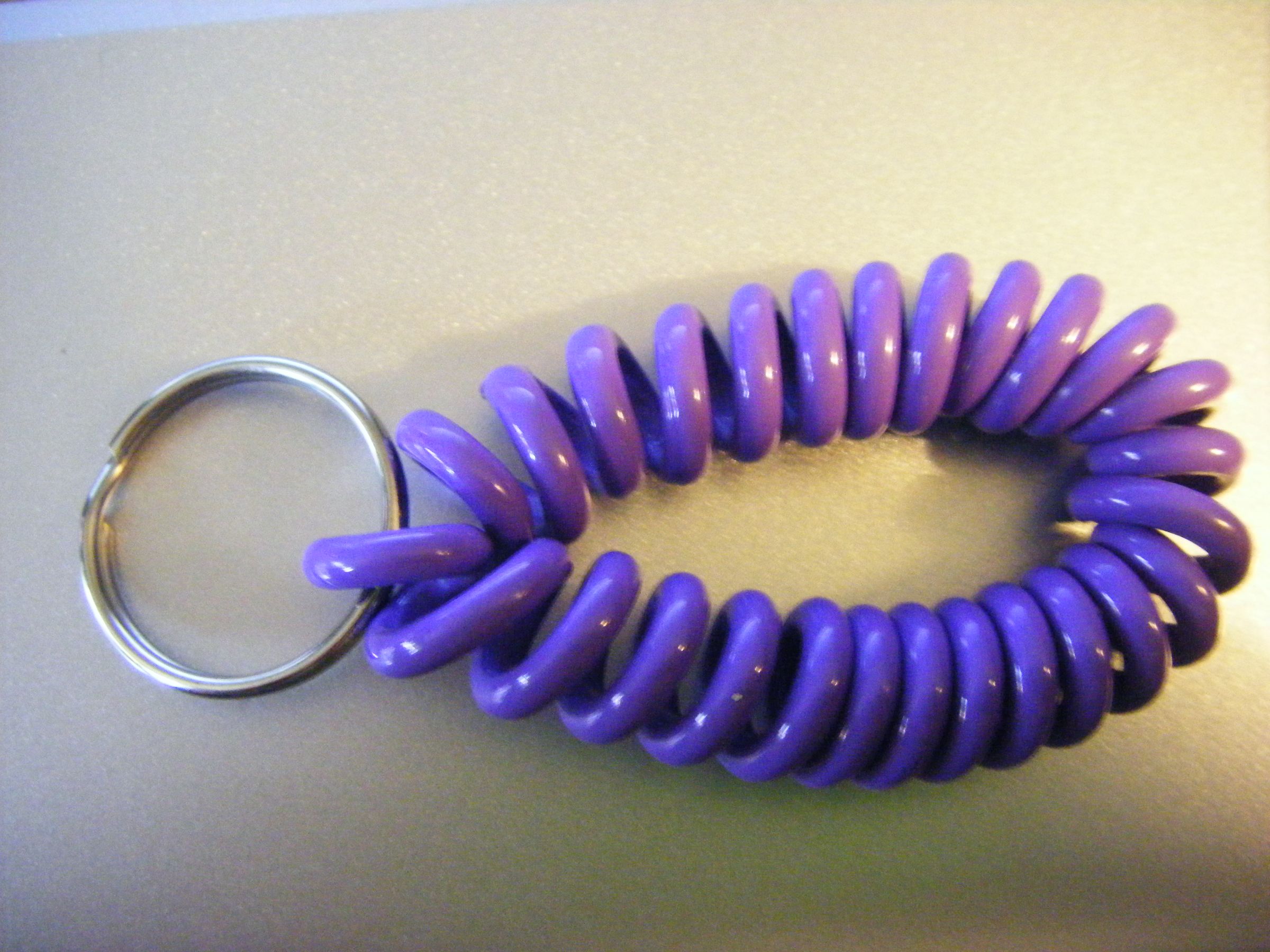 How to Make a Friendship Bracelet or Keychain 4 Steps Instructables