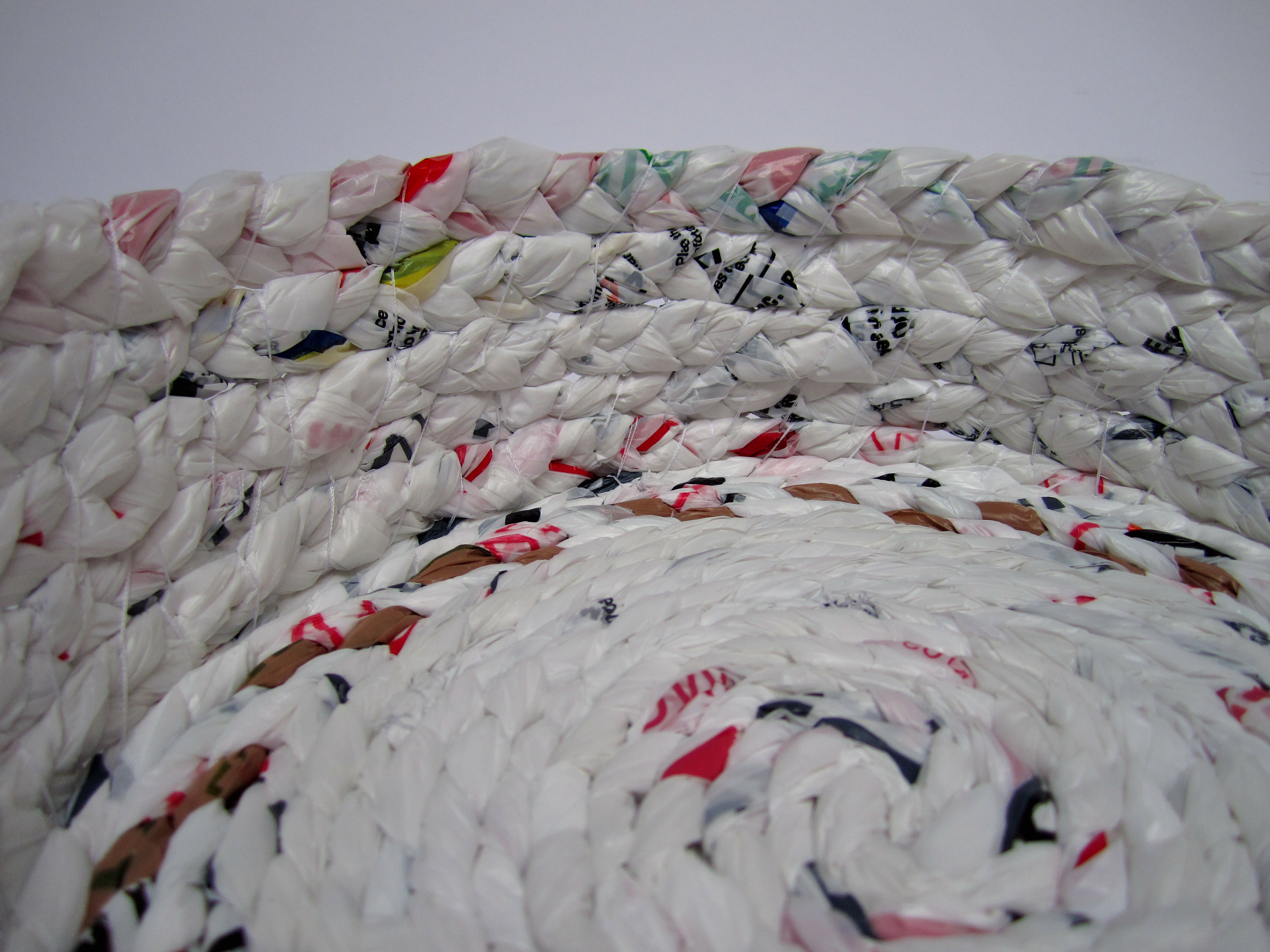 Make a Basket Out of Plastic Bags 11 Steps (with Pictures