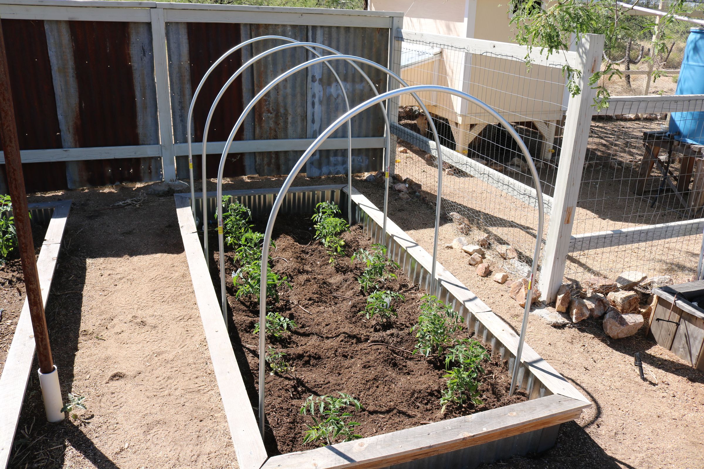 Making Garden Bed Hoops 7 Steps (with Pictures) Instructables