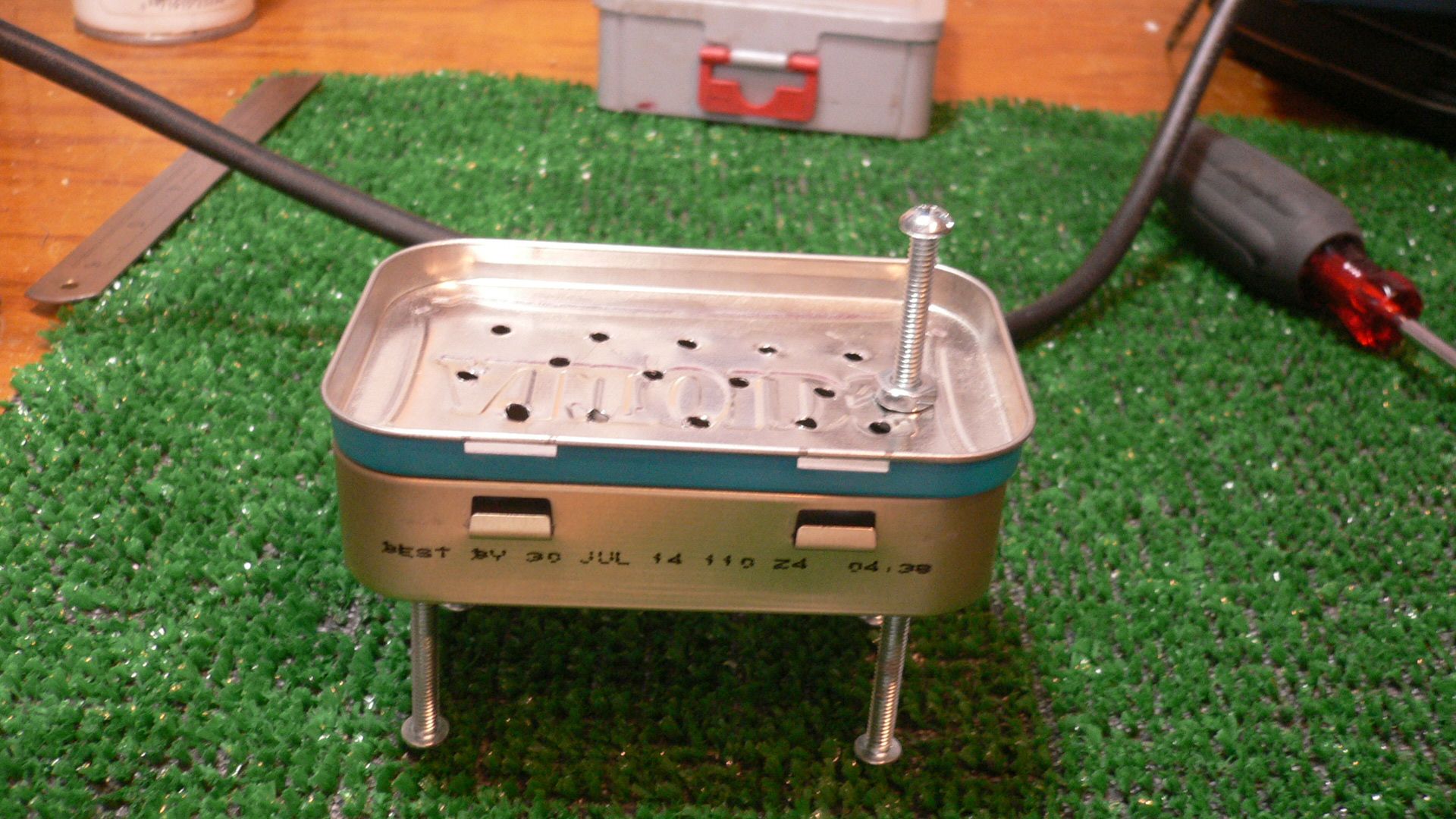 Altoids Mini BBQ Pit 11 Steps Instructables