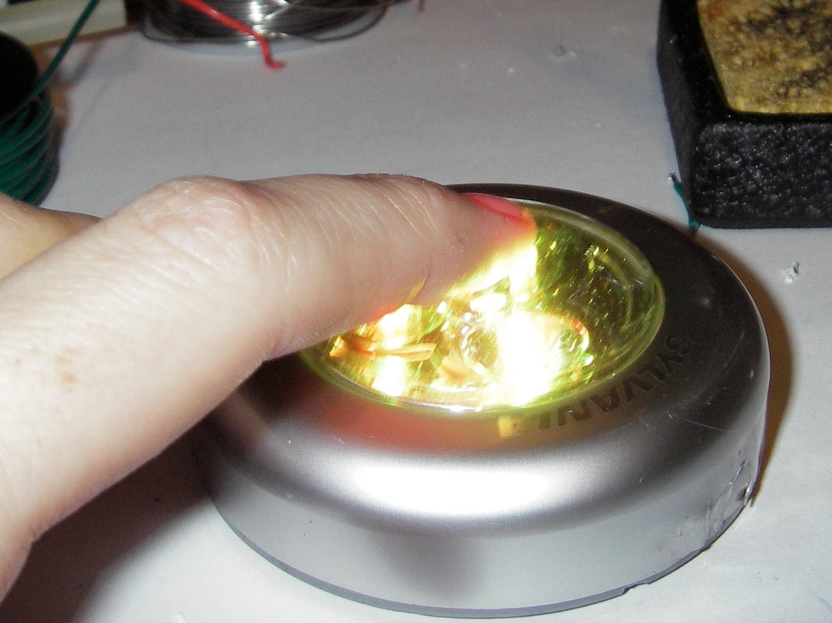 Build a Color Changing, Battery Operated LED Night Light 12 Steps