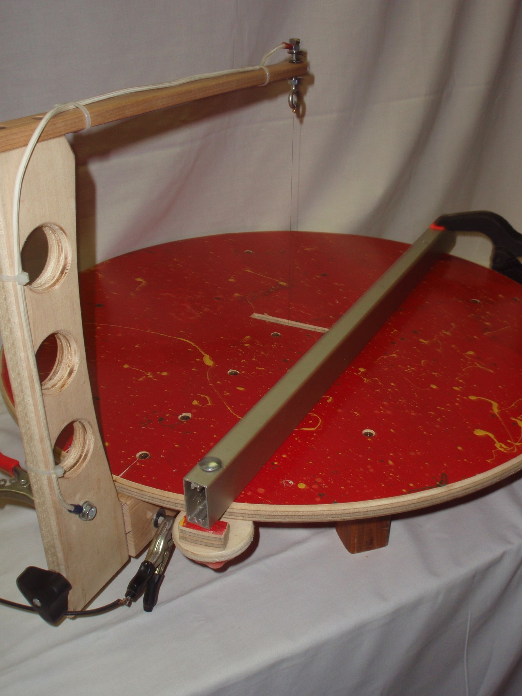 Adjustable Hotwire Foam Cutter With Fence 6 Steps (with Pictures