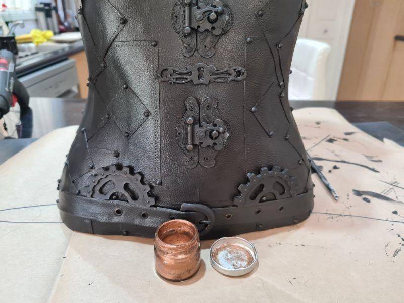 Adding the Metallic Wax Paste