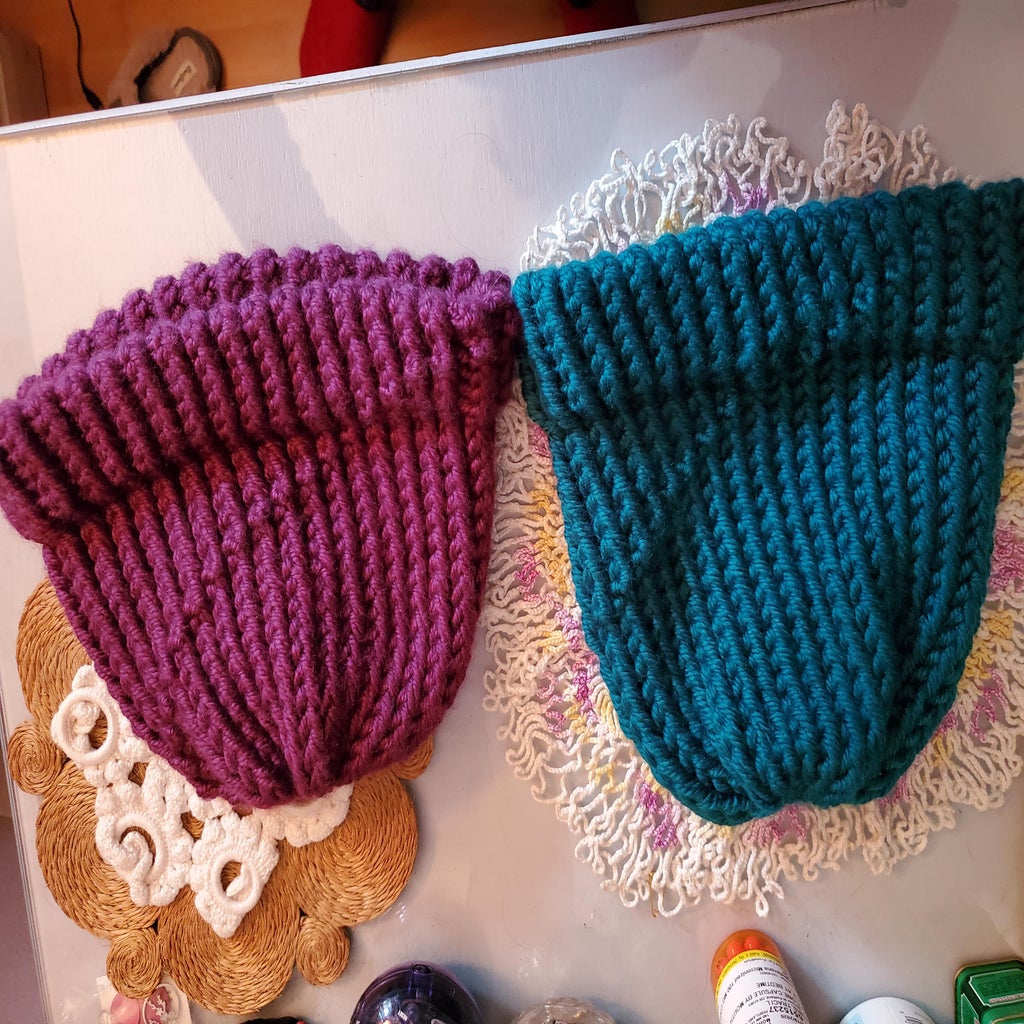 Knit a Slouchy Hat on a Round Loom 12 Steps (with Pictures