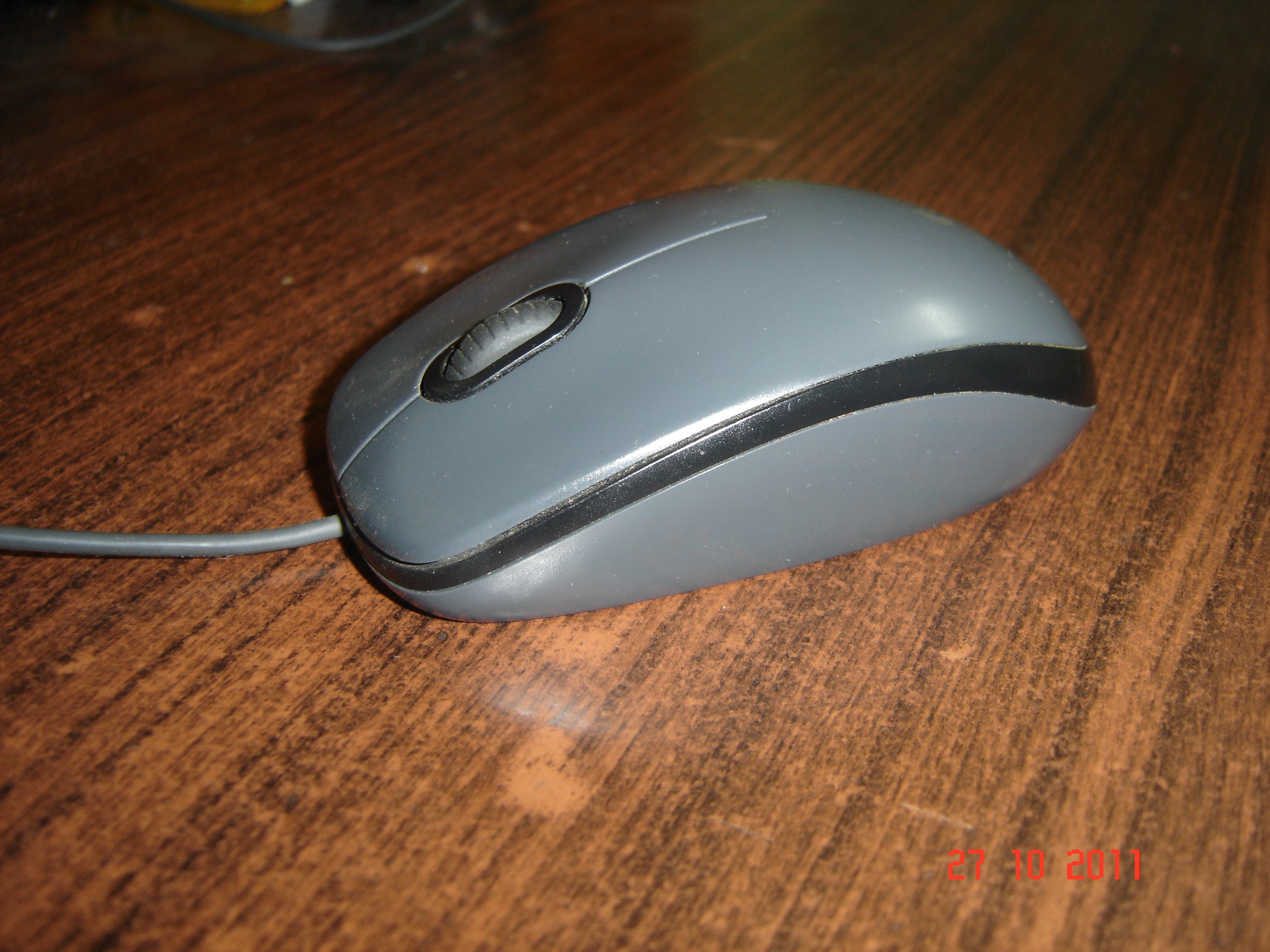 Mouse Scroll Wheel Hack to Make It Rotate Faster. Instructables