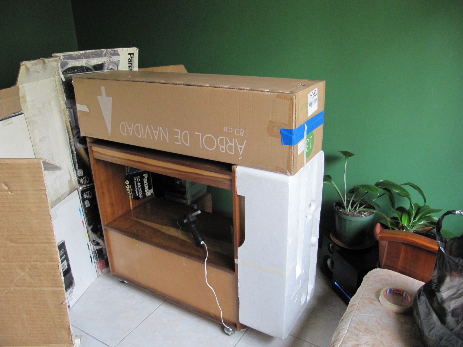 Cardboard Box Fireplace - My First Christmas Fireplace 4 Steps With Pictures Instructables
