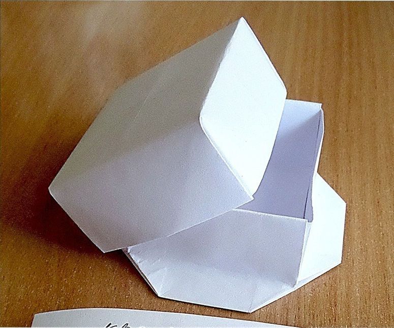 box on stand origami DIY Project DIY Project Image