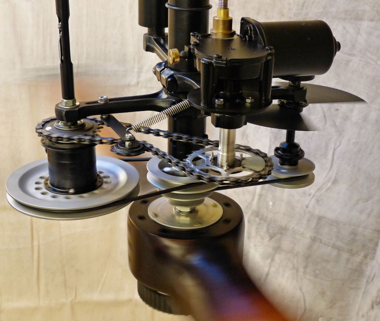 Steampunk Themed Propeller Ceiling Fan. 15 Steps (with Pictures