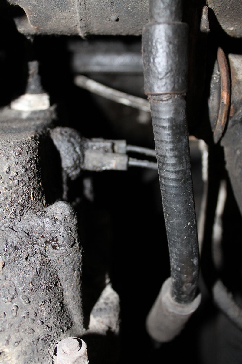 Removing the Engine and Transmission Together From a VW Type II Bay