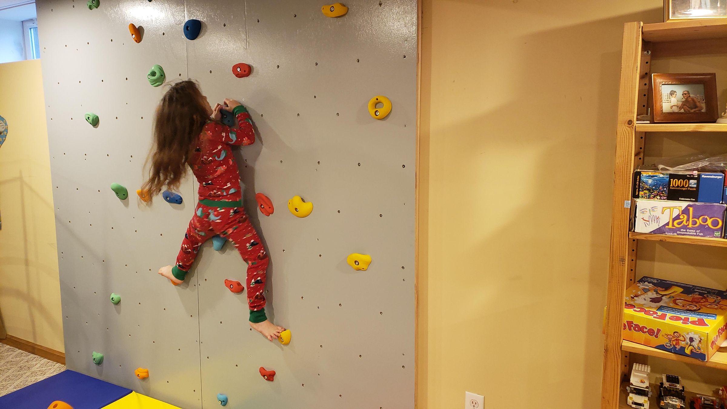 Indoor Kids' Climbing Wall 9 Steps (with Pictures) Instructables