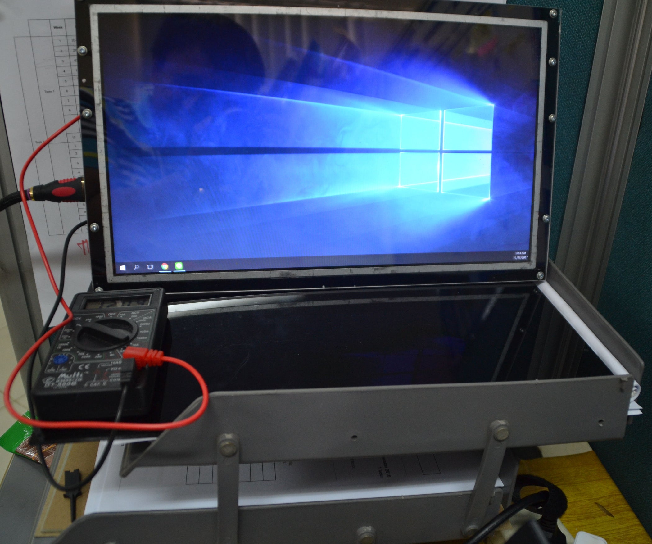 Repurposed BatteryPowered Laptop Monitor 7 Steps (with Pictures