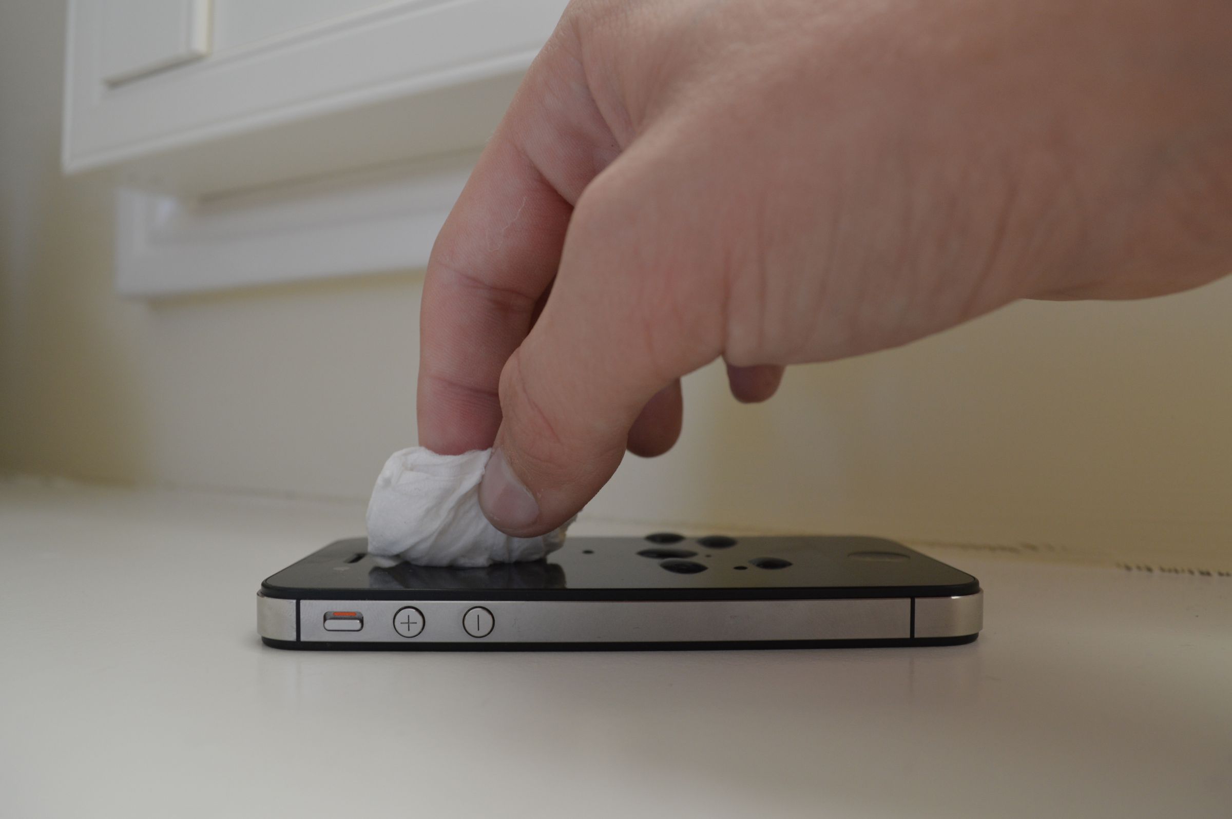 How to Rescue a Wet Phone 7 Steps Instructables