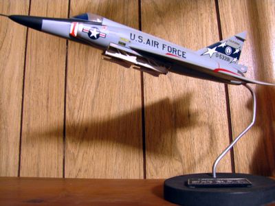 Model Airplane Stand - Presentable and Cheap! : 6 Steps - Instructables