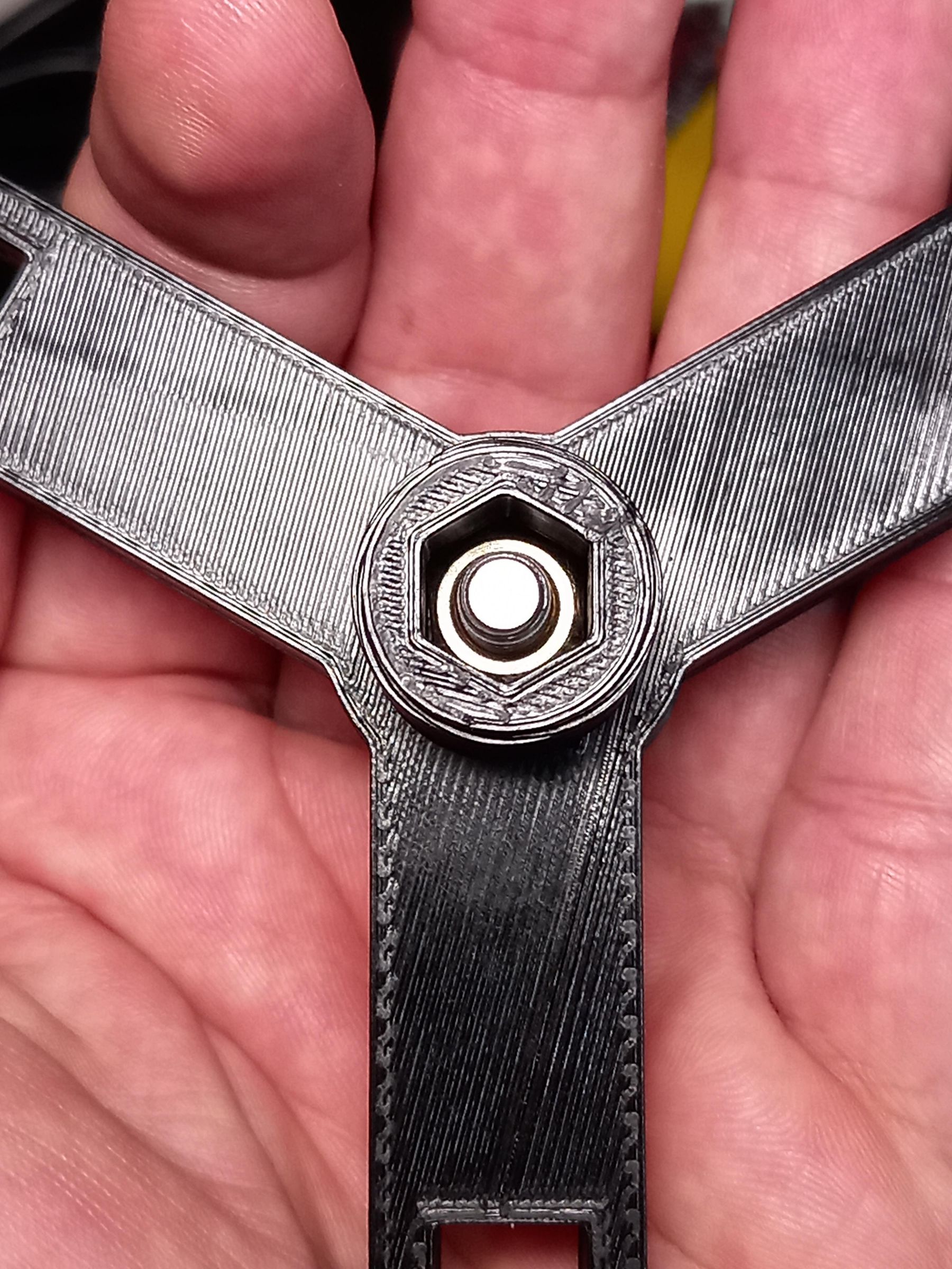 HOW TO MAKE a PORTABLE WIND TURBINE 8 Steps (with Pictures