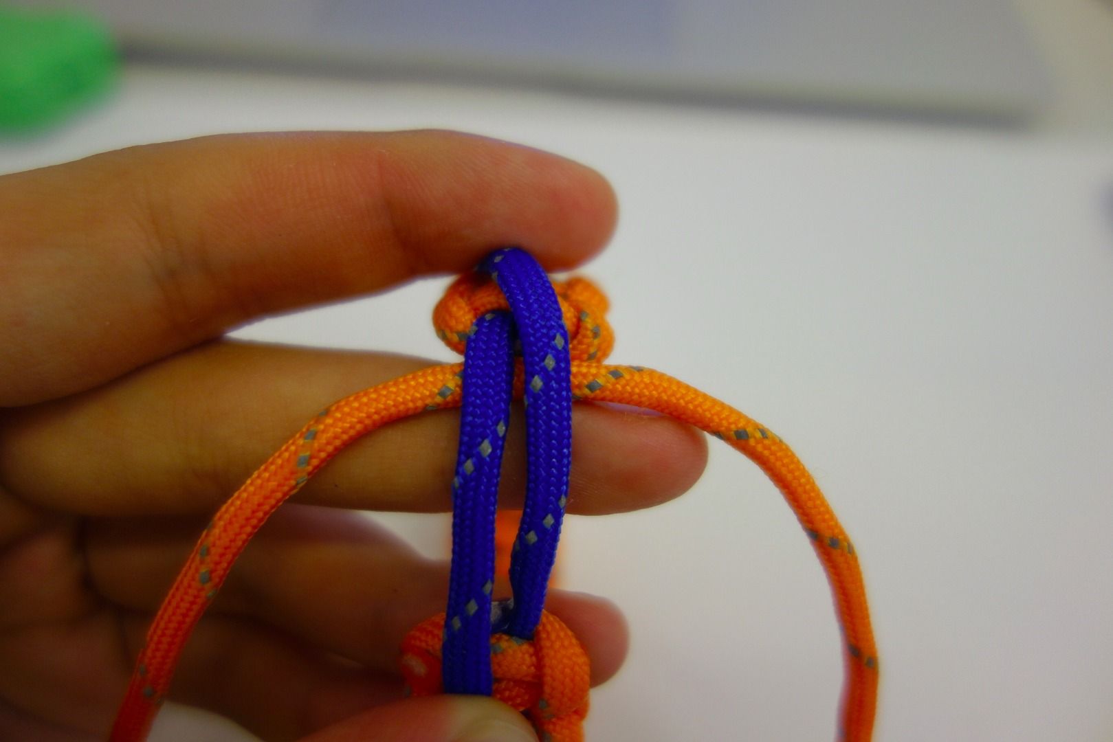 DIY Adjustable Paracord Bracelet 25 Steps (with Pictures) Instructables