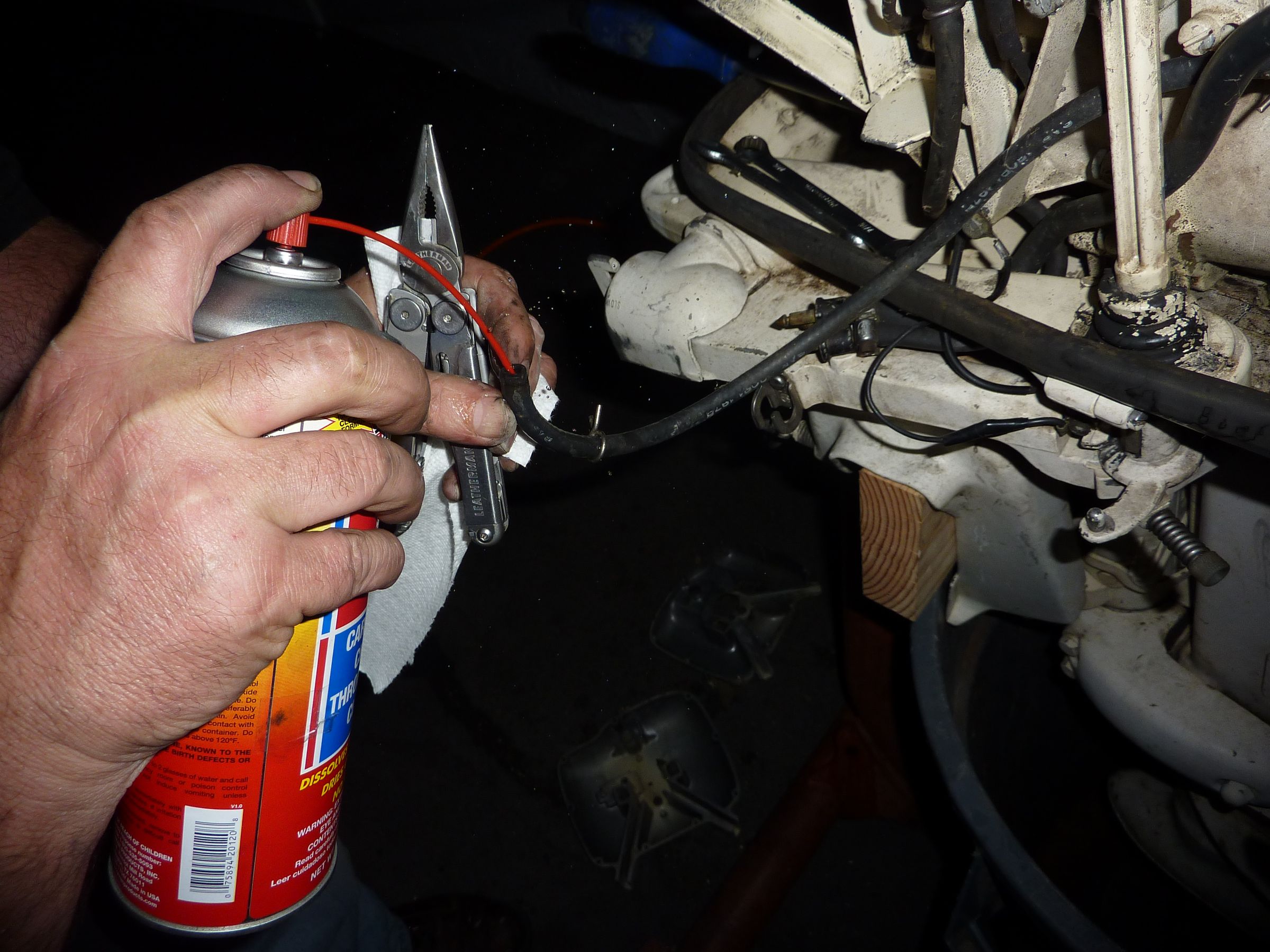 Fix Fuel Flow on Your Outboard Motor 7 Steps Instructables