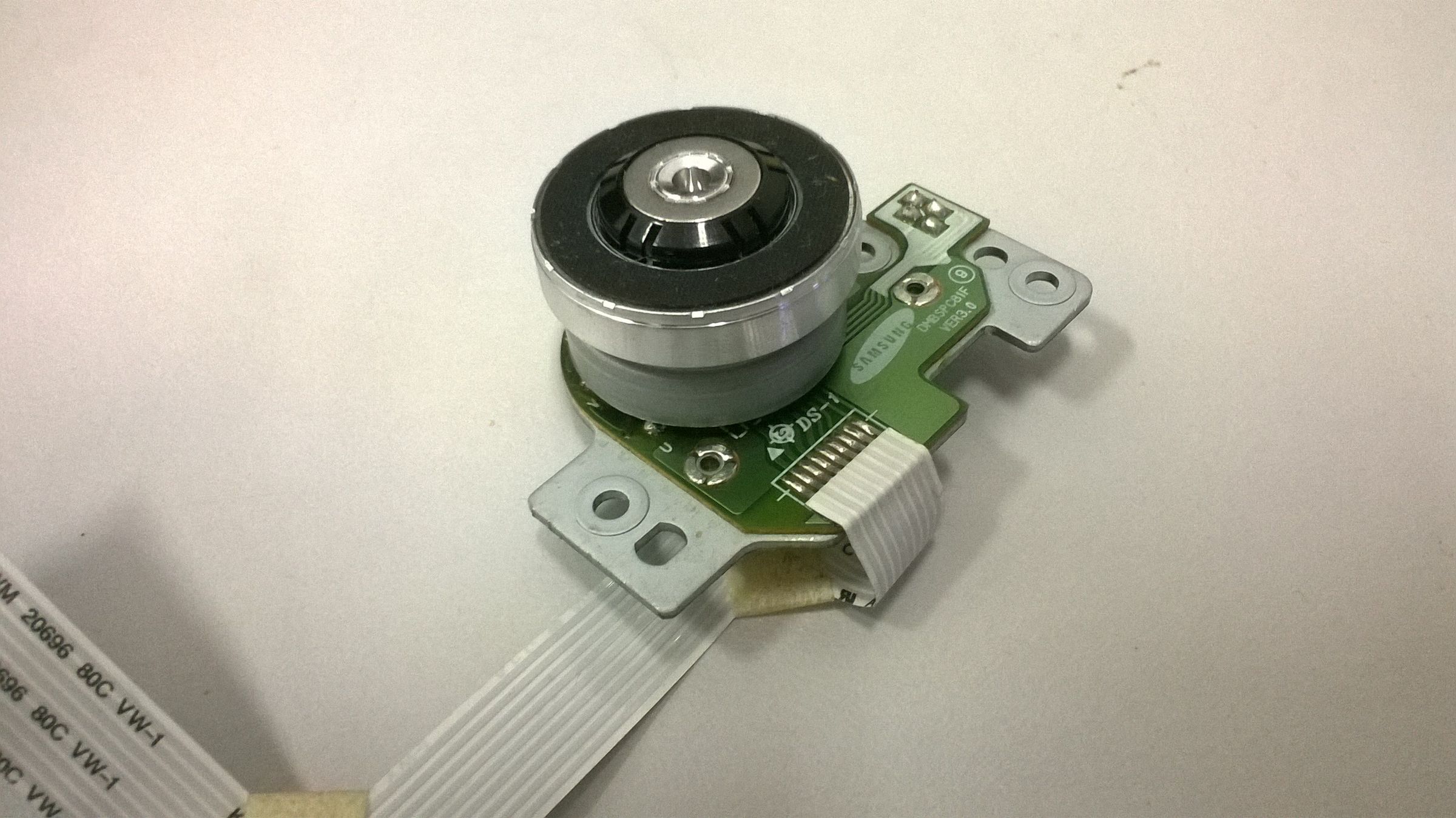 Disassembling a CD/DVD Reader and Reusing Its Parts 12 Steps (with