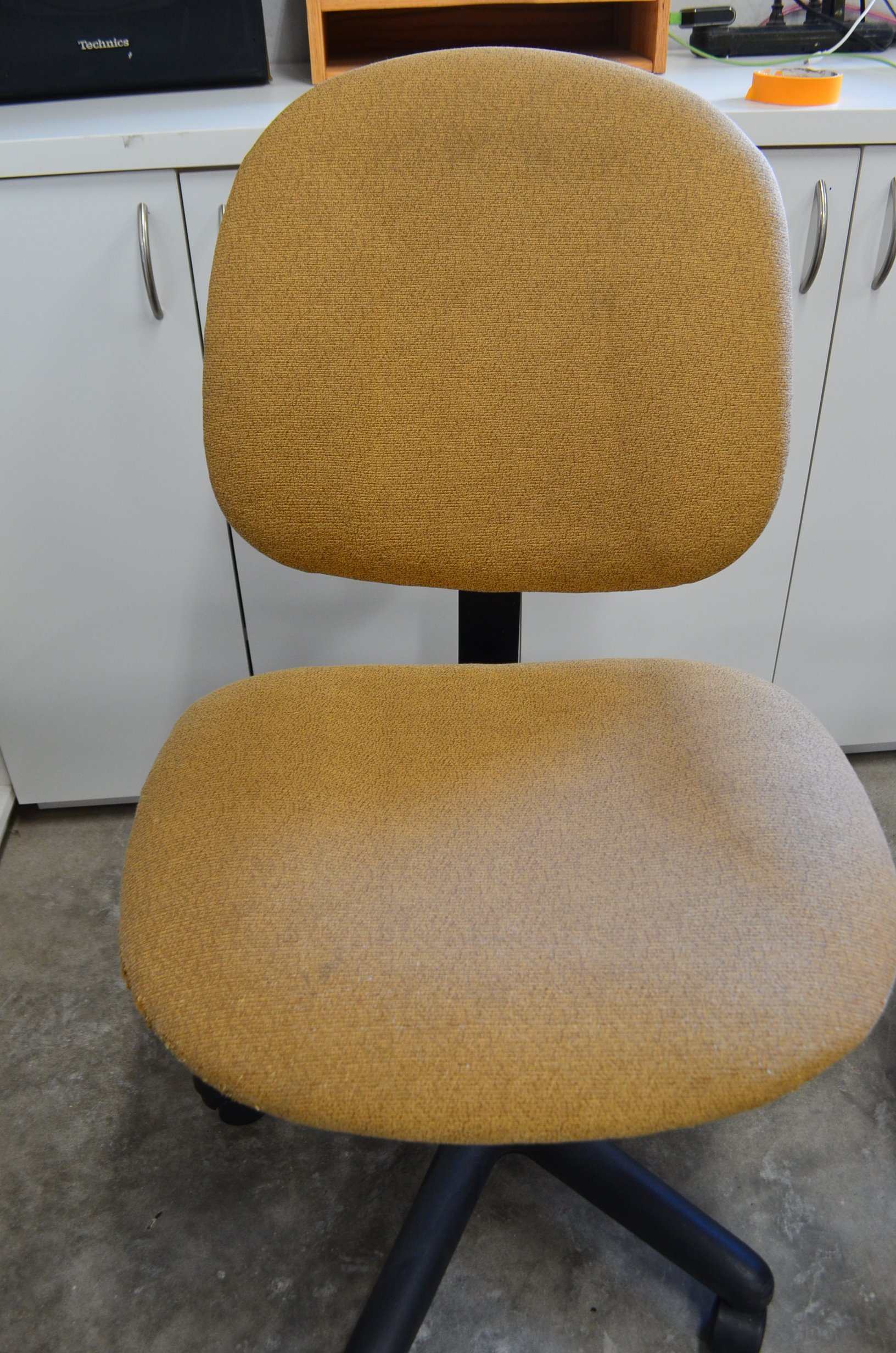 Reupholster a Task Chair 5 Steps (with Pictures) Instructables