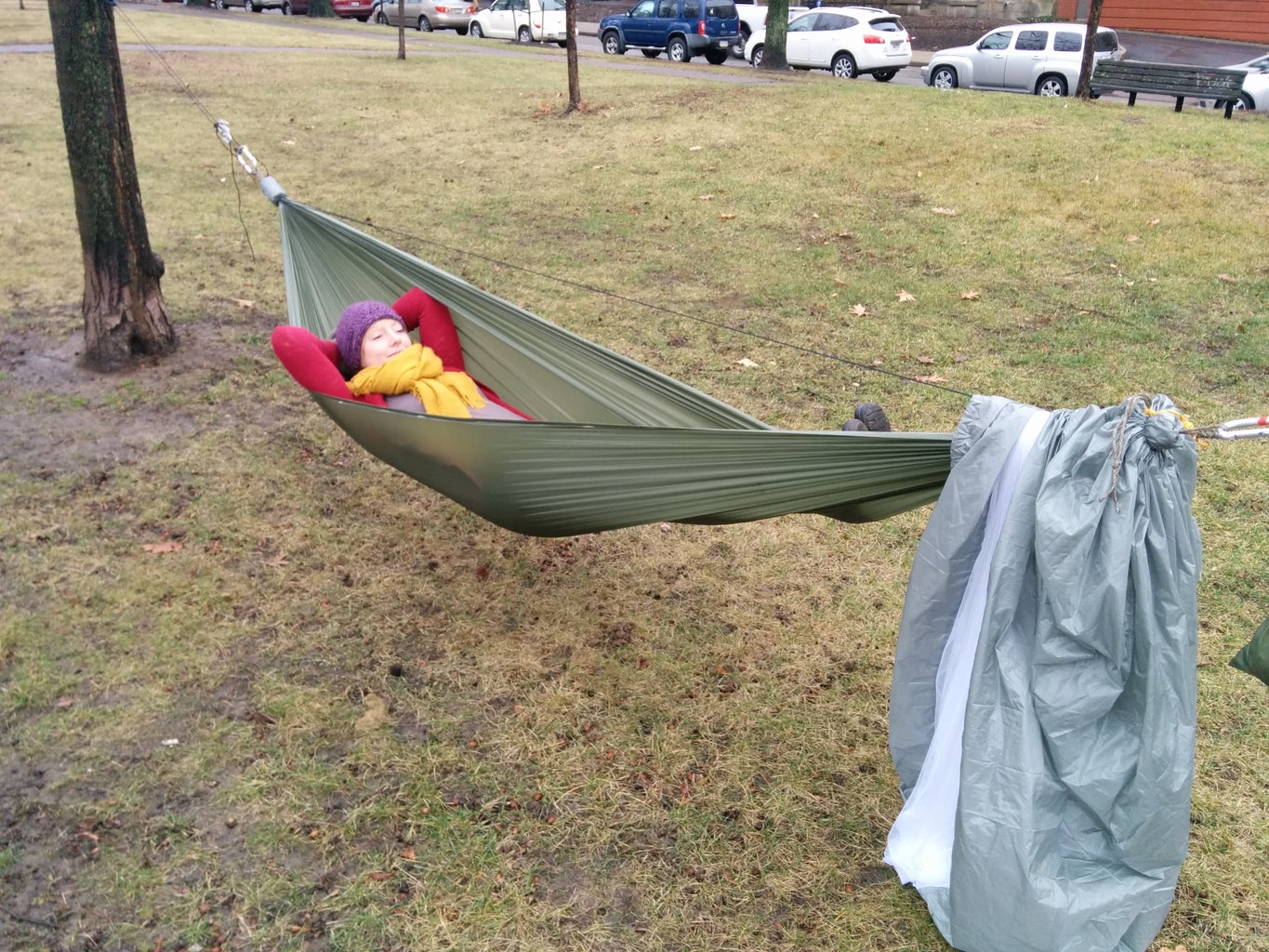 Hammock with screen Clearance
