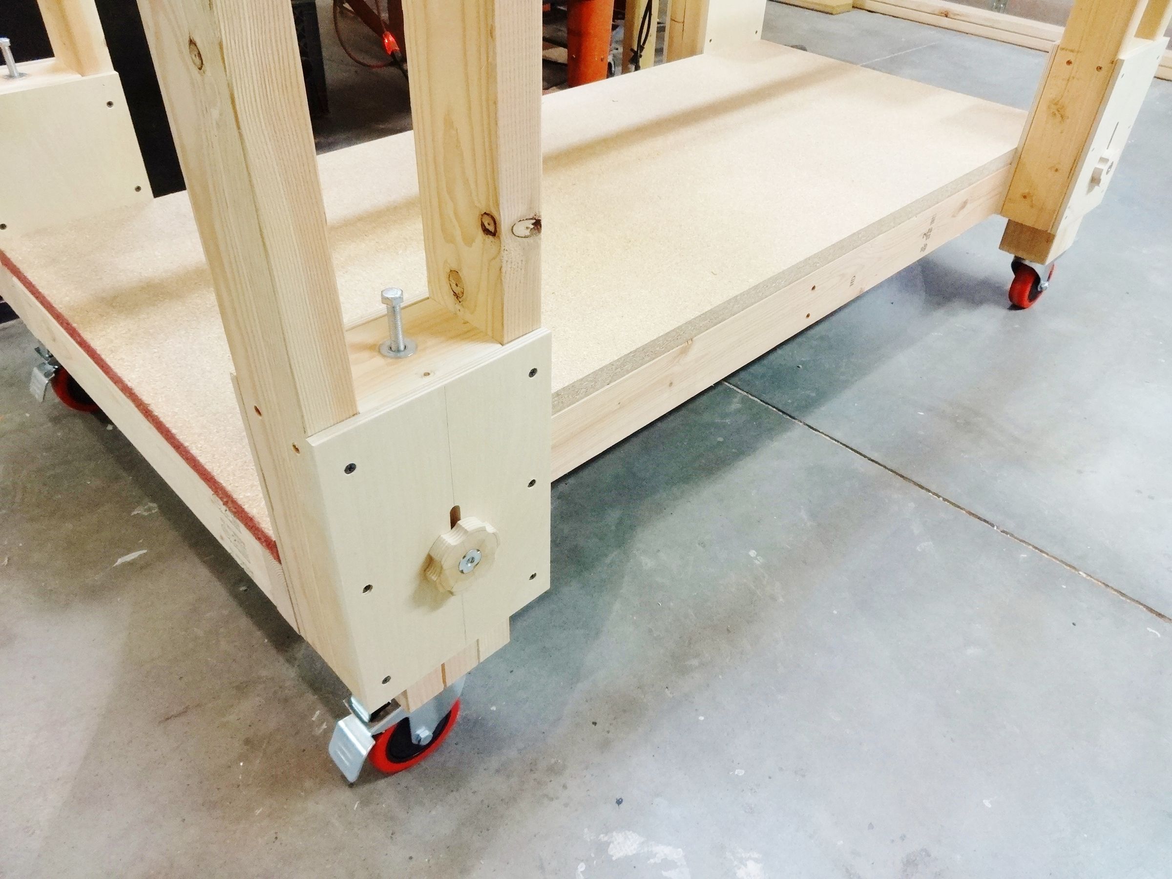 HeightAdjustable Outfeed Worktable 11 Steps (with Pictures