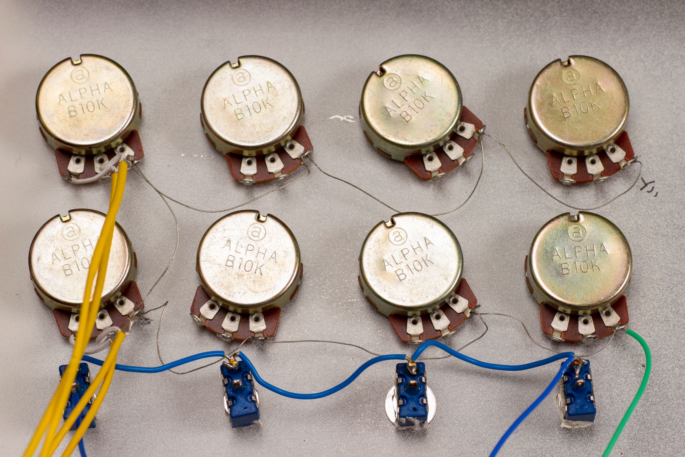 Build the FourChannel SSM2019 Phantom Powered Mic Preamp 9 Steps