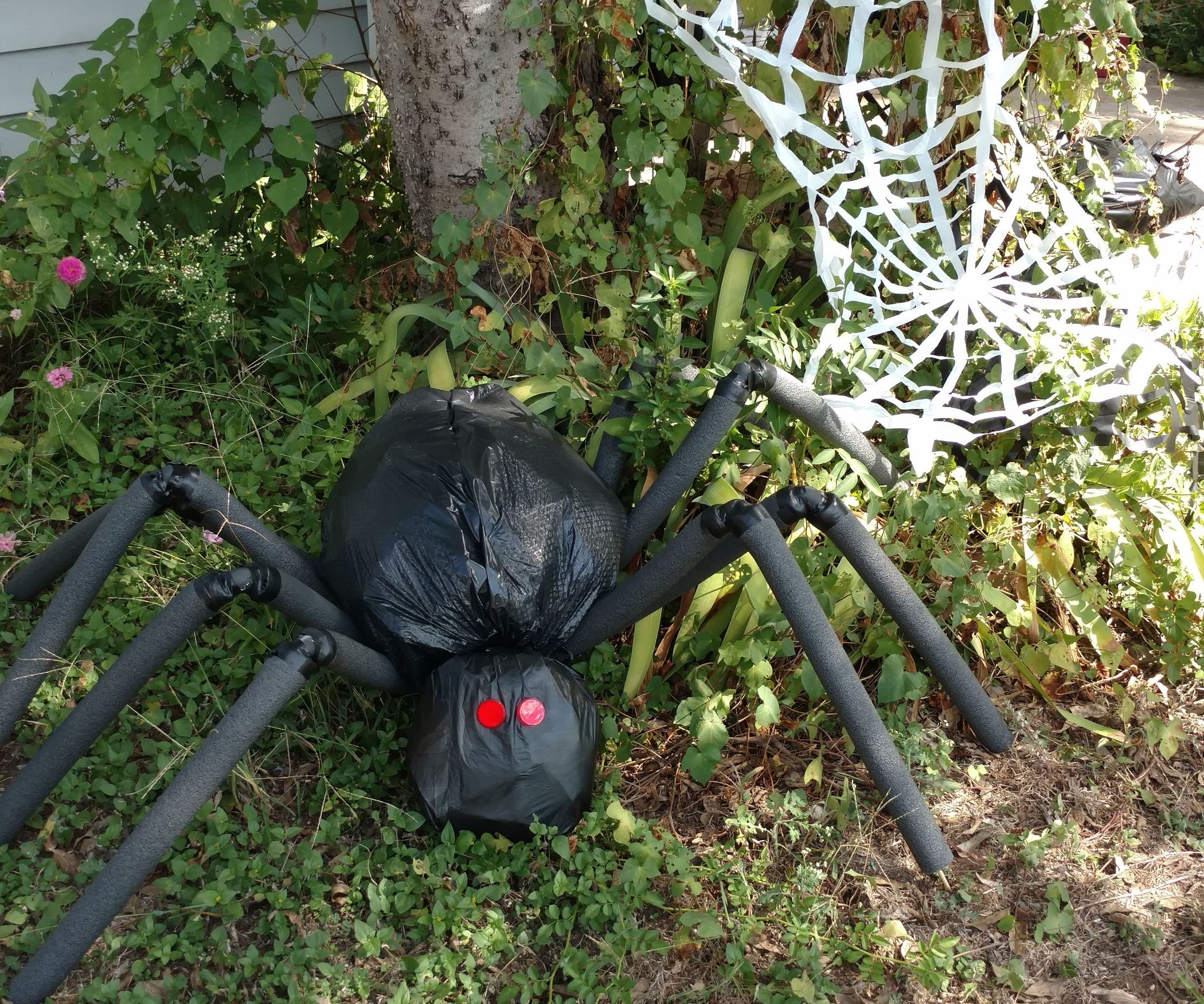 Giant Yard Spider Cheap Decor 6 Steps (with Pictures) Instructables