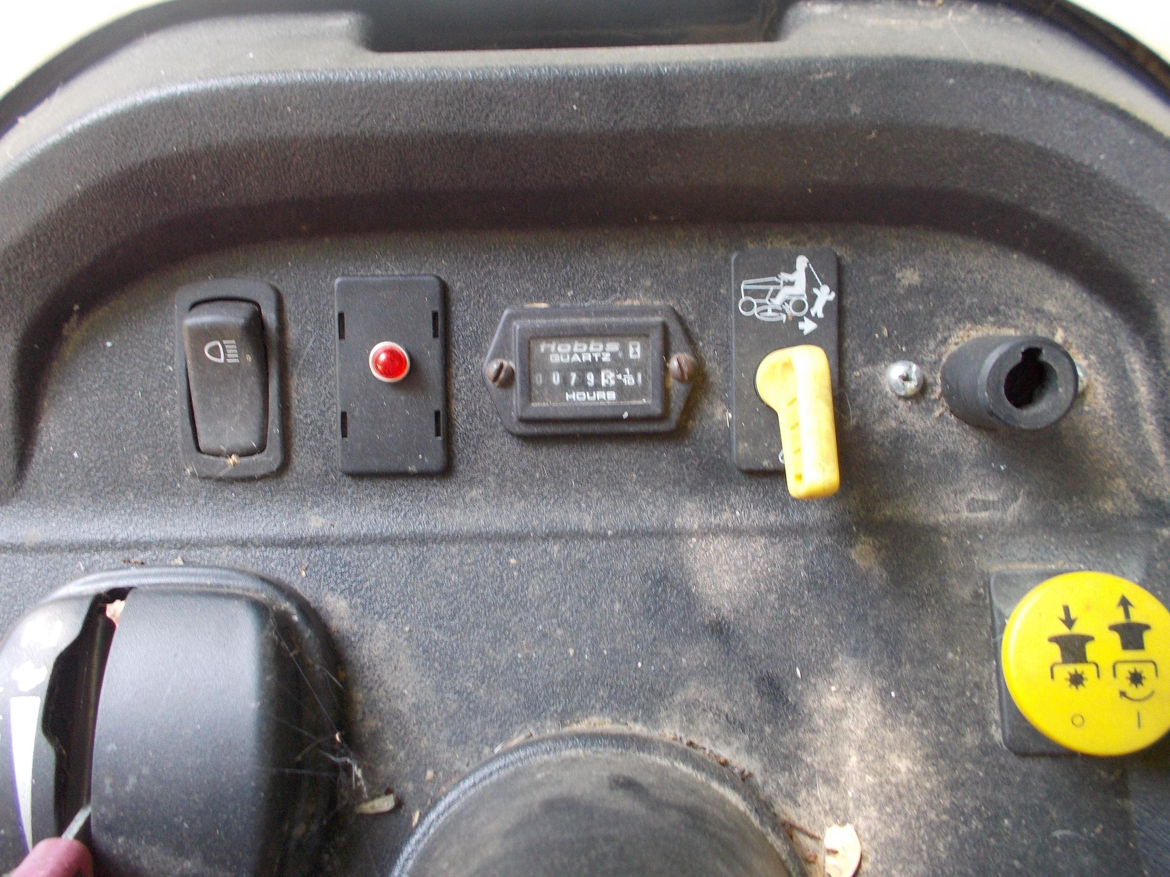 Briggs & Stratton Low Oil Pressure Indicator, VTwin 6 Steps
