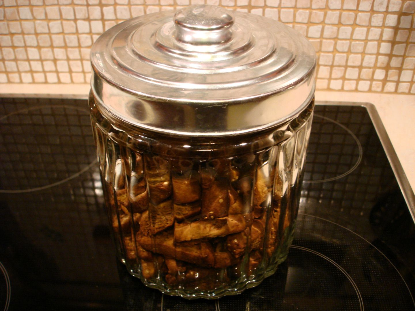 Cookie Jar Lid Fix 3 Steps Instructables