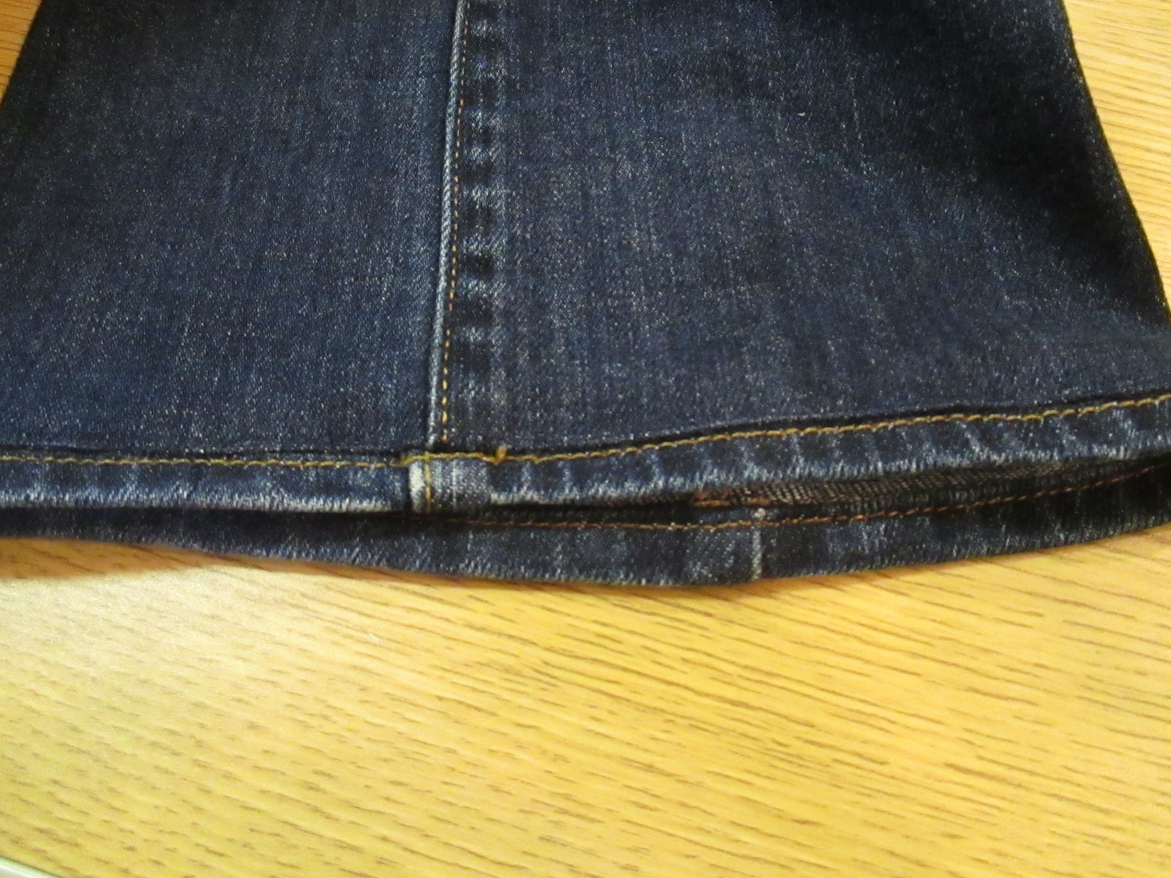 How to Sew an Original Jean Hem : 4 