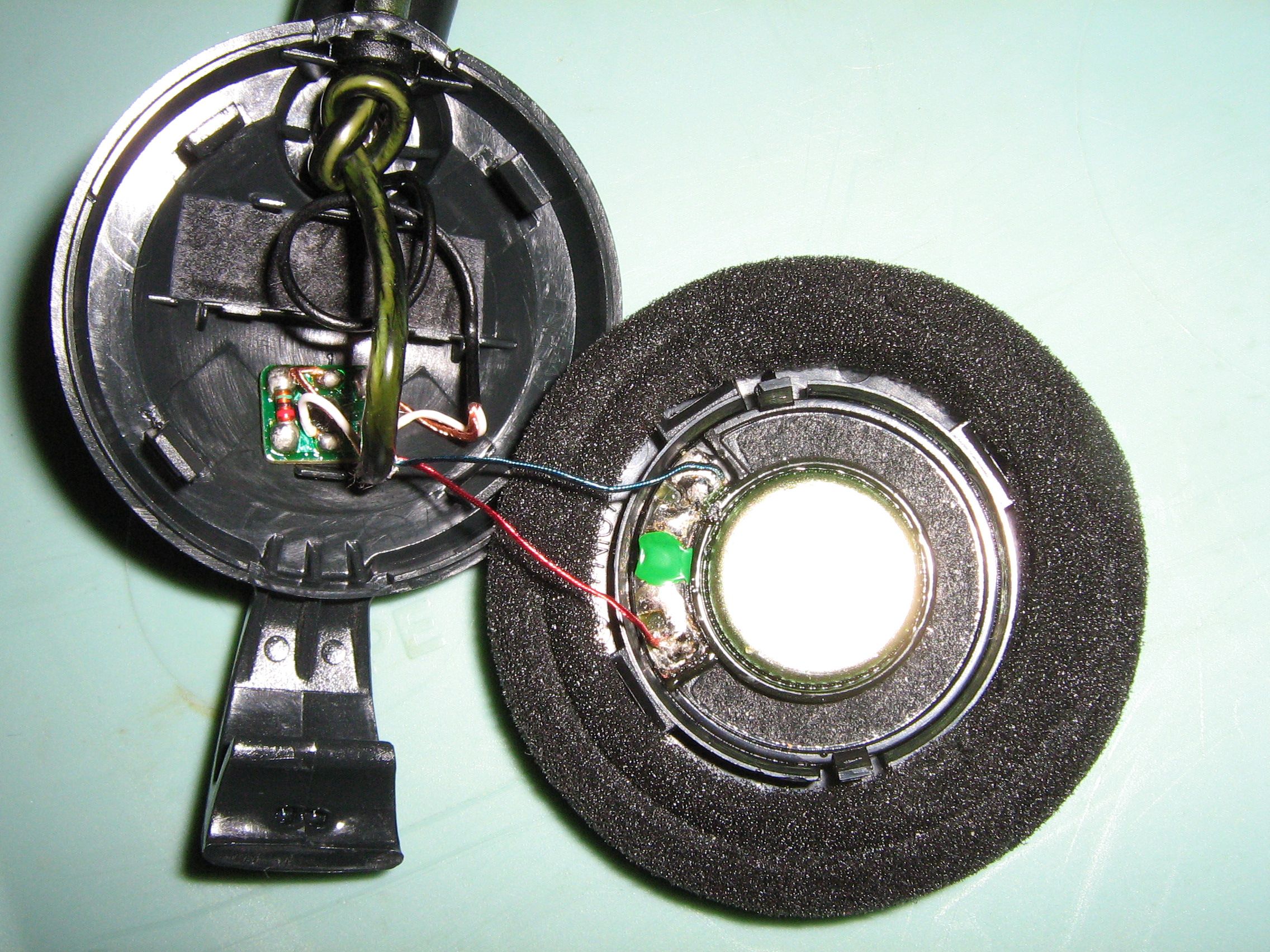 Build a Ski Helmet Walkietalkie ("ACS") 5 Steps Instructables