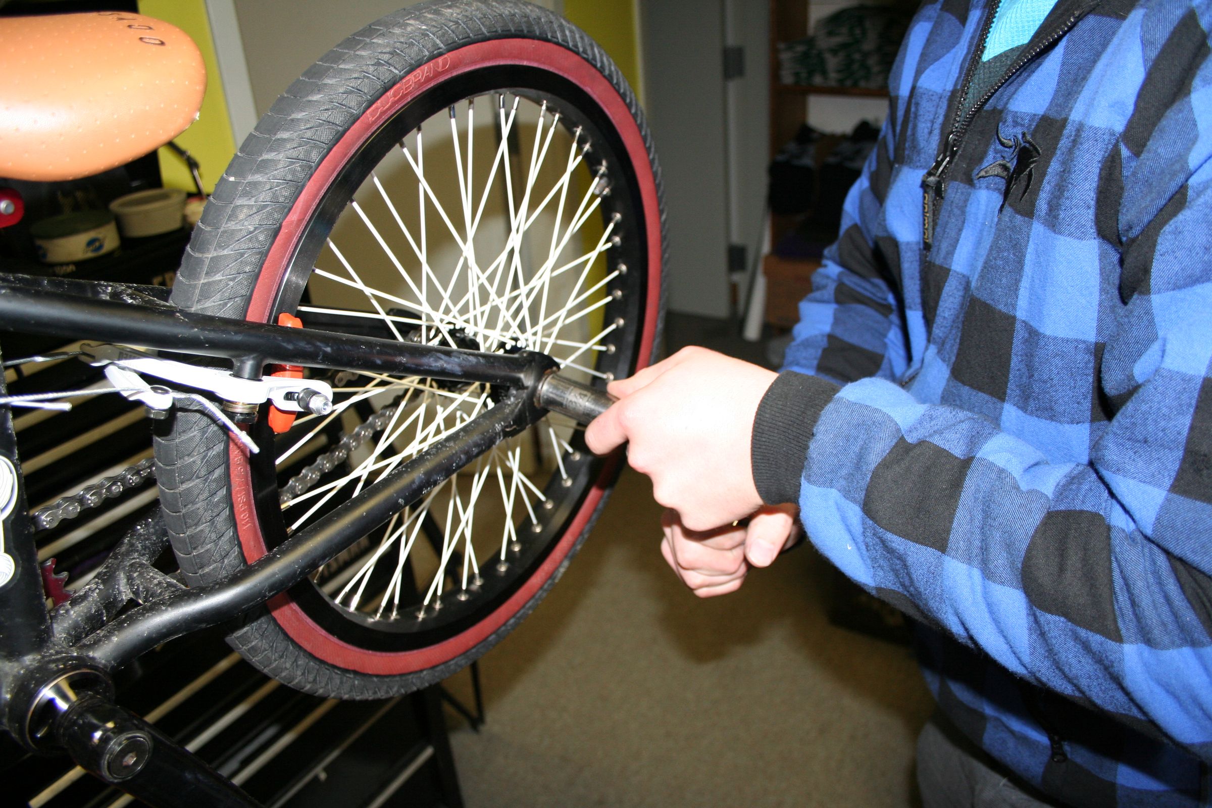 Changing a Bicycle Tube 11 Steps (with Pictures) Instructables