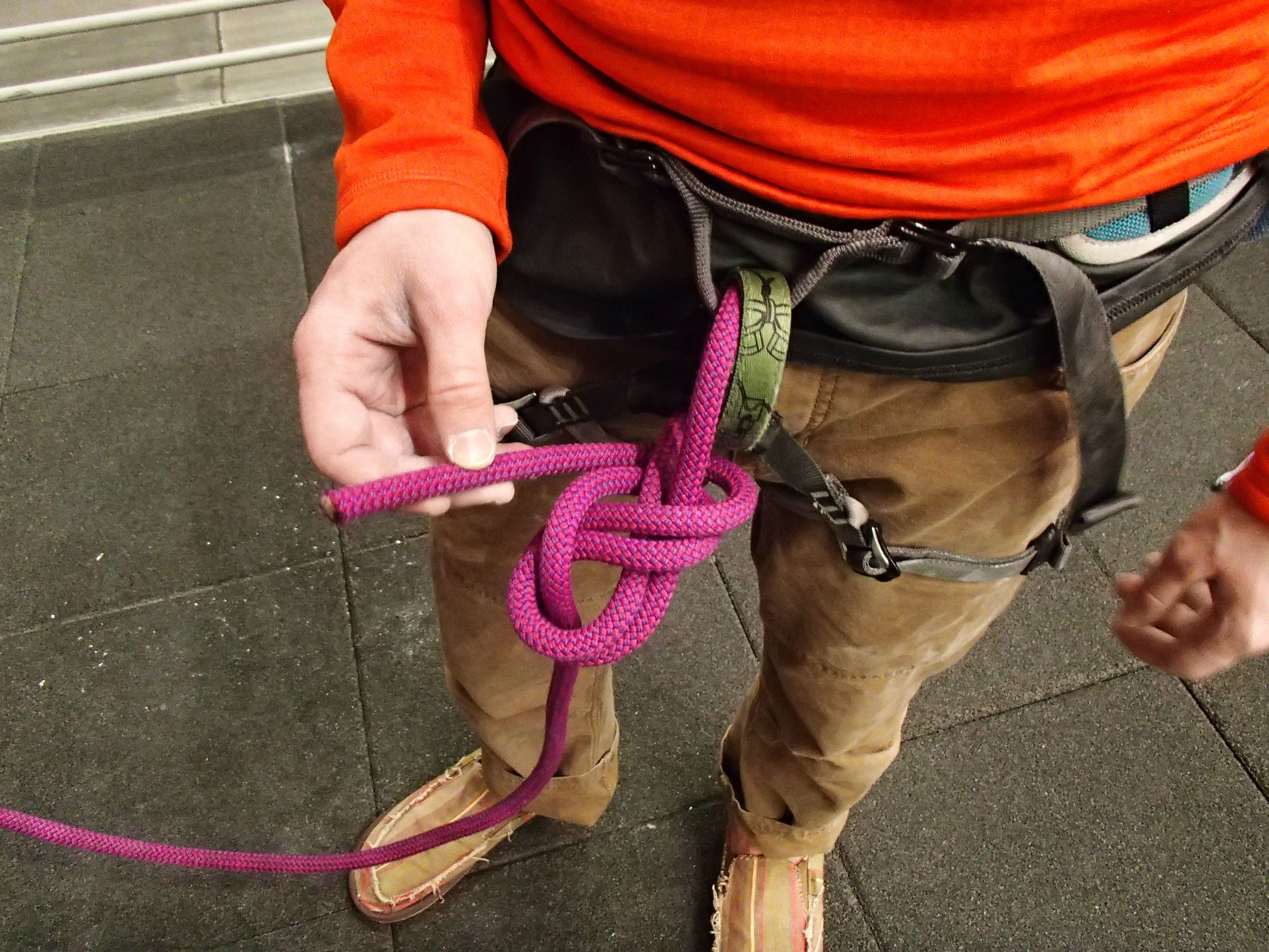 A Climber's Guide to the Figure Eight Follow Through Knot 5 Steps (with Pictures) Instructables