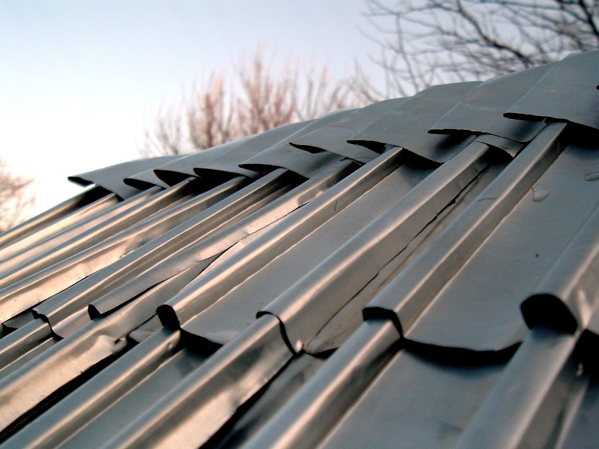 Make Shingles and Siding Out of Aluminum Cans (Beer Can Roof) 8 Steps