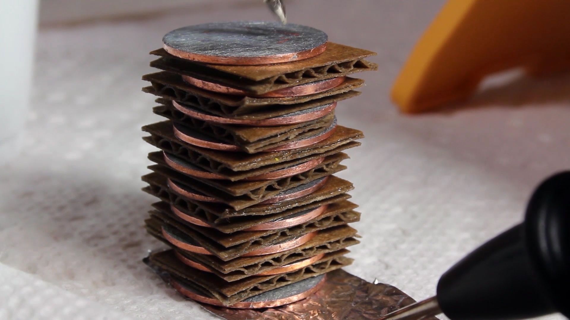 How to Make Batteries From Spare Change : 6 Steps (with Pictures