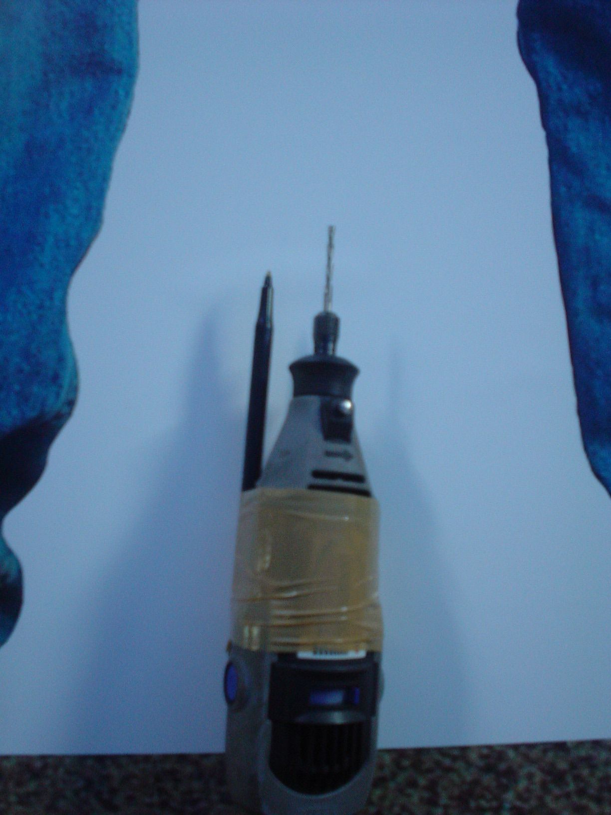 How to Make a Cardboard Stand Up of Someone! 7 Steps (with Pictures