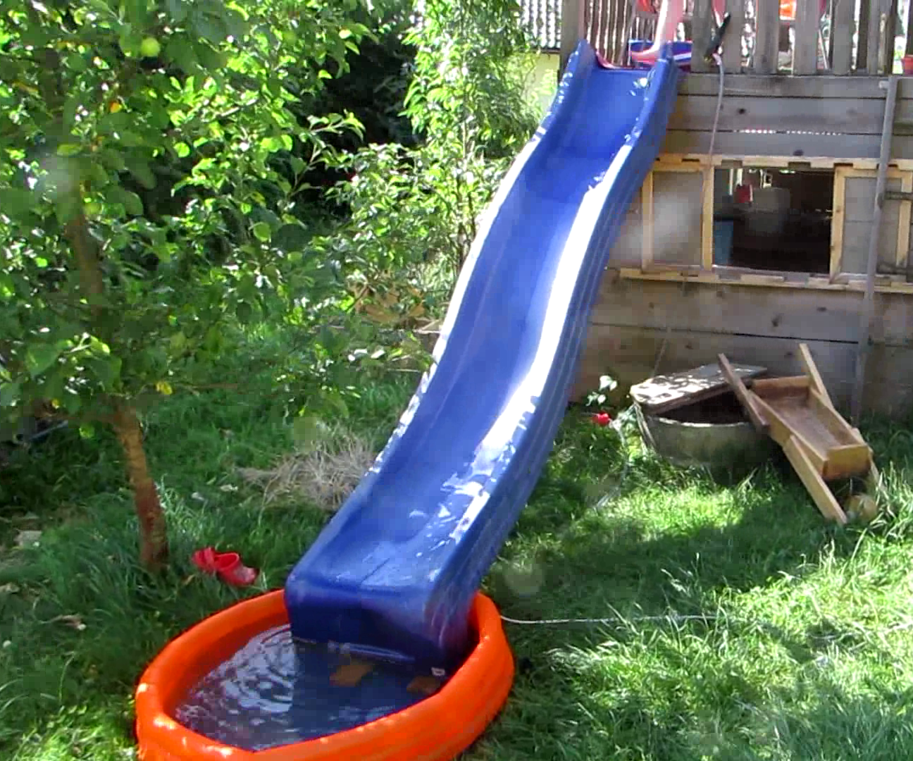 Easy Water Slide Upgrade : 7 Steps 