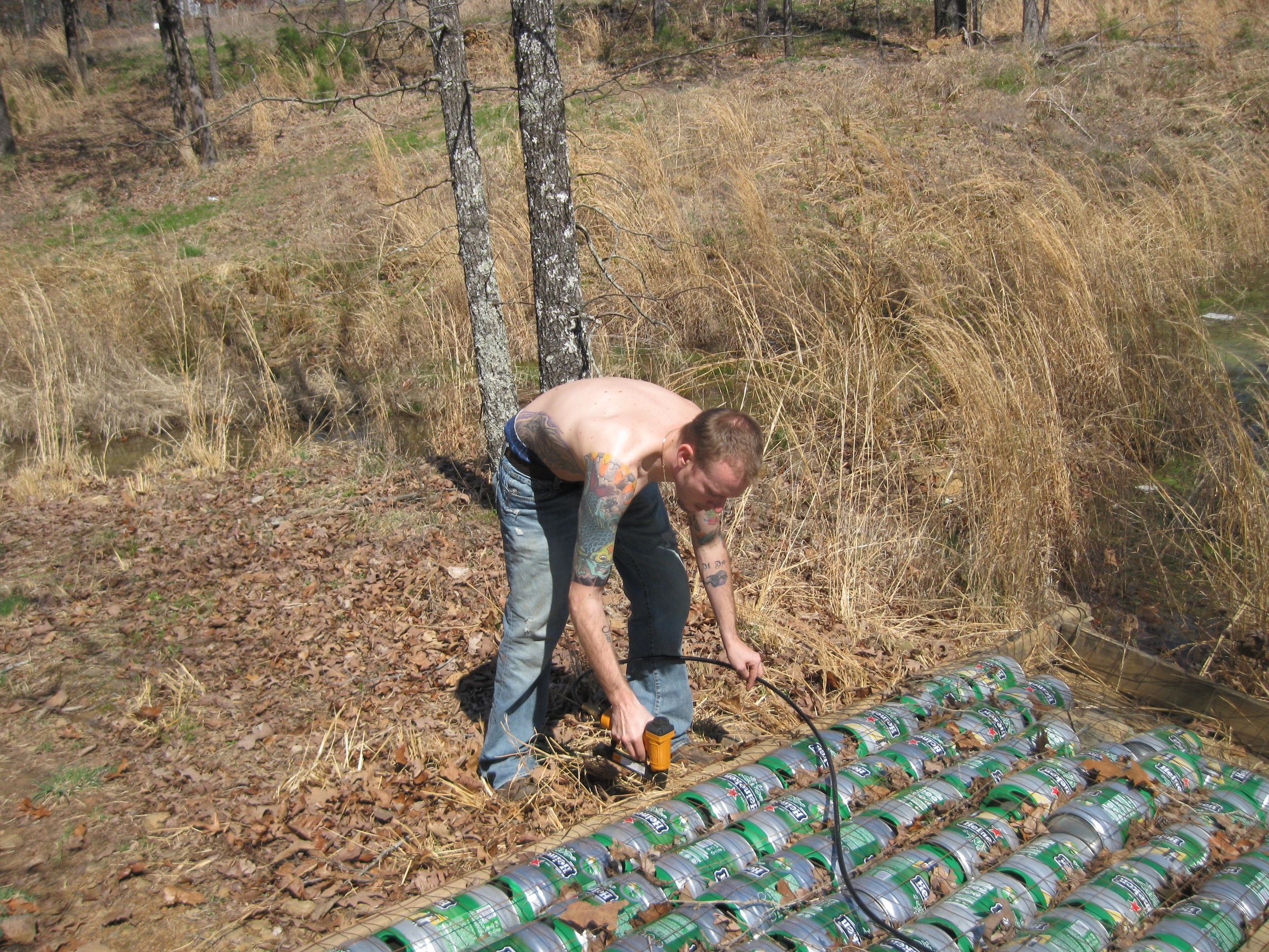 How to Build a Floating Dock Using Heineken Mini Kegs. 5 Steps (with