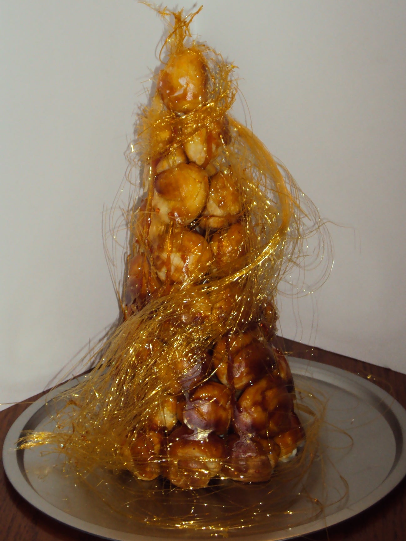 Croquembouche - Cream Puff Tower : 11 Steps (with Pictures) - Instructables