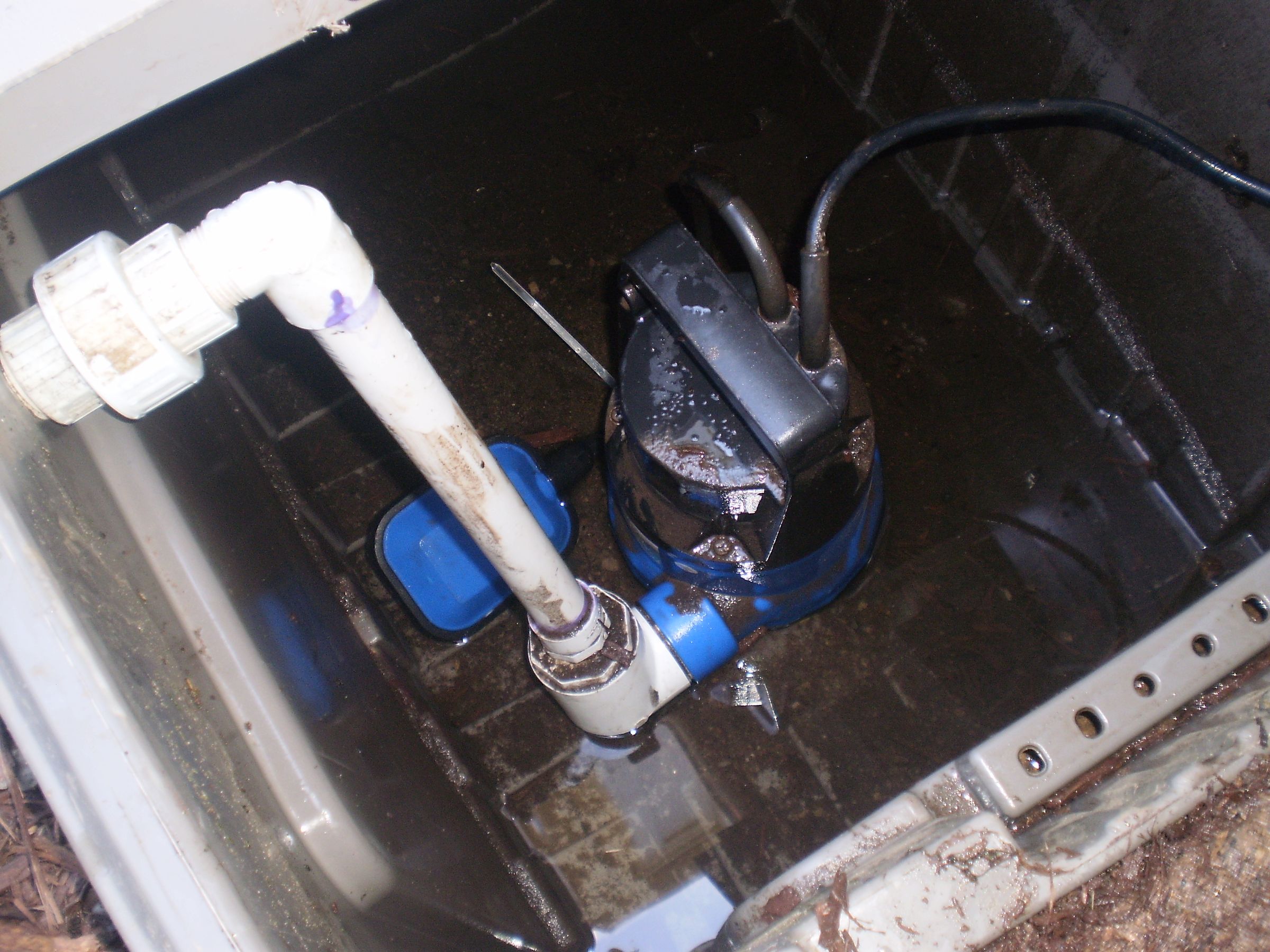 Rain Barrel Lawn Sprinkler 4 Steps Instructables